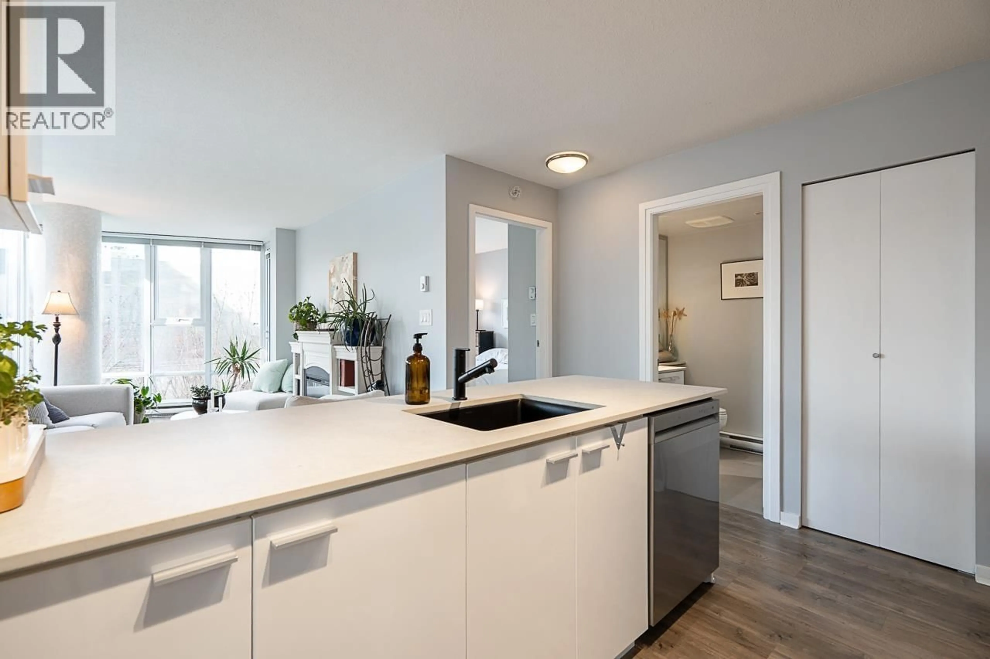 Unknown for 503 - 602 CITADEL PARADE, Vancouver British Columbia V6B1X2