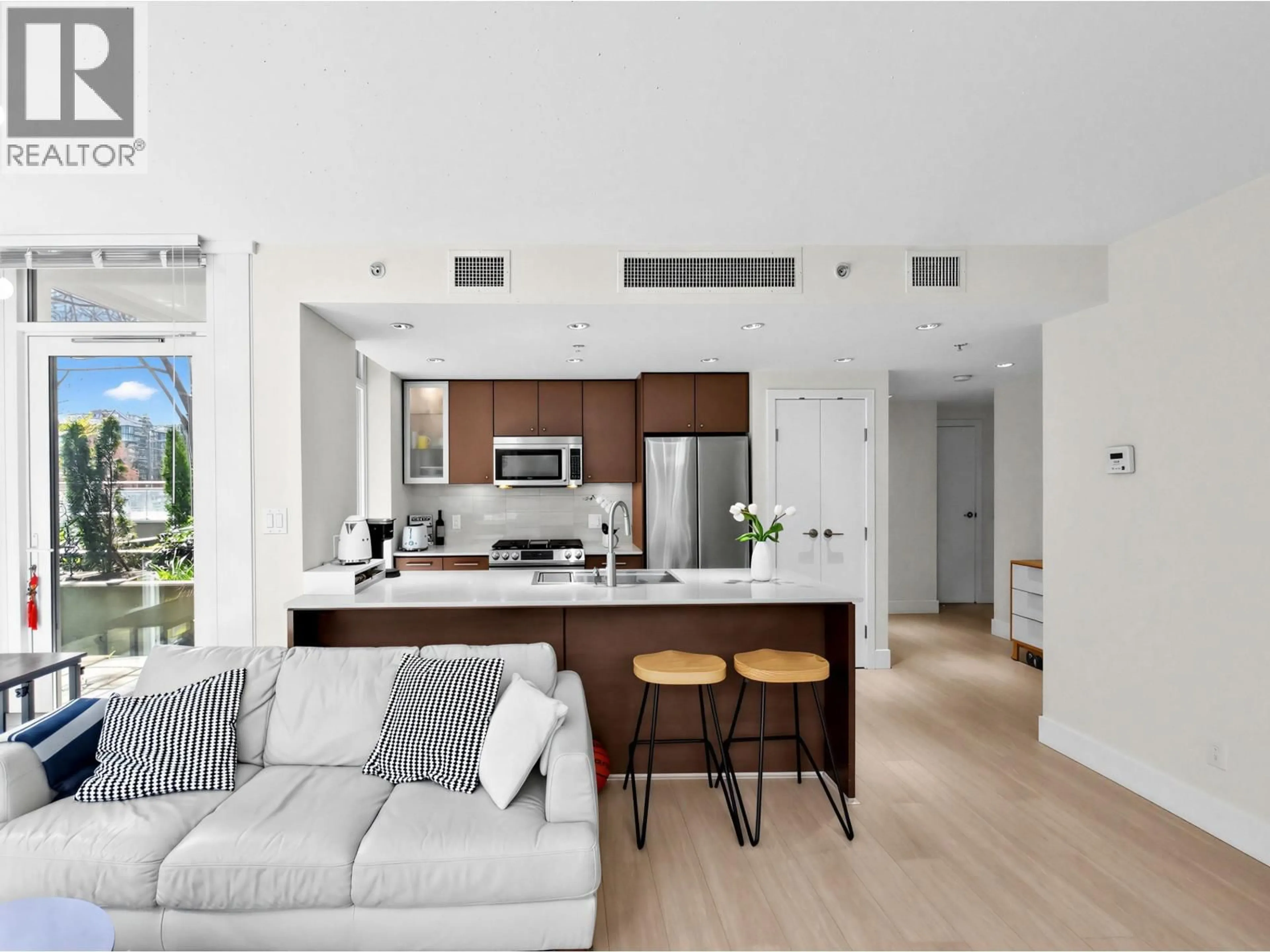 Open concept kitchen, unknown for 501 - 7371 WESTMINSTER HIGHWAY, Richmond British Columbia V6X0B4