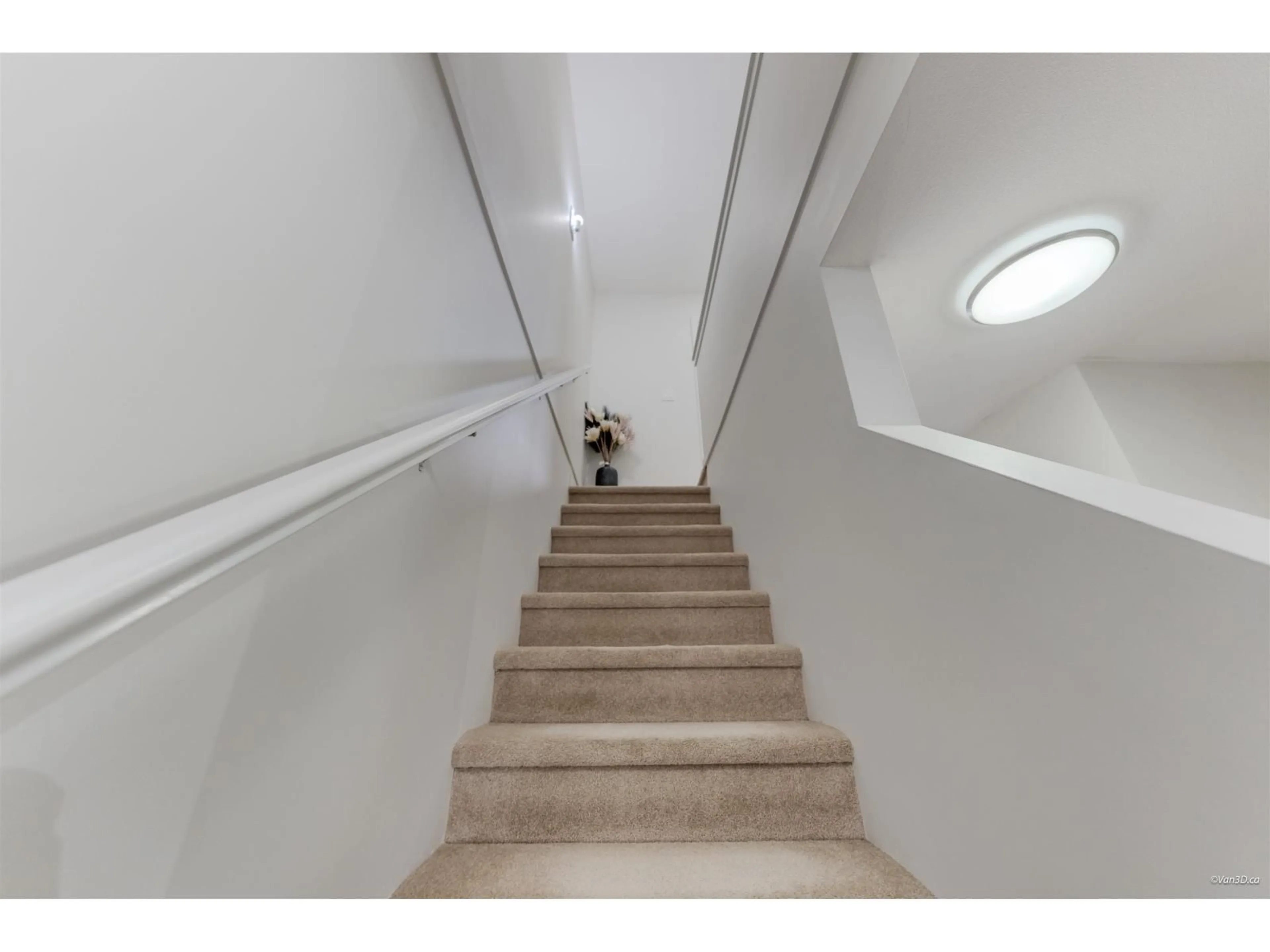 Stairs for 96 - 6671 121 STREET, Surrey British Columbia V3W1T9