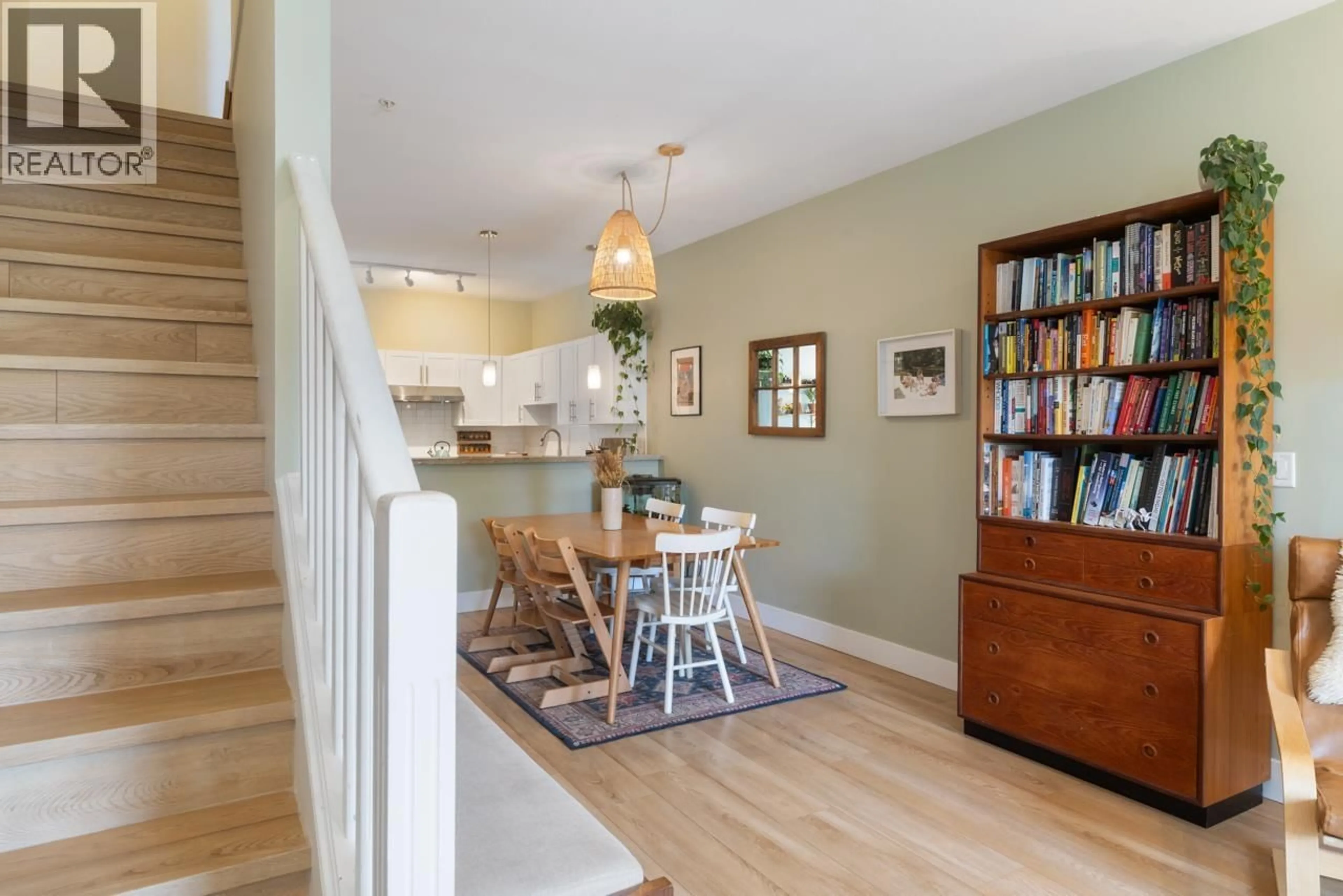 Open concept kitchen, wood/laminate floor for 210 - 4458 ALBERT STREET, Burnaby British Columbia V5C2G2