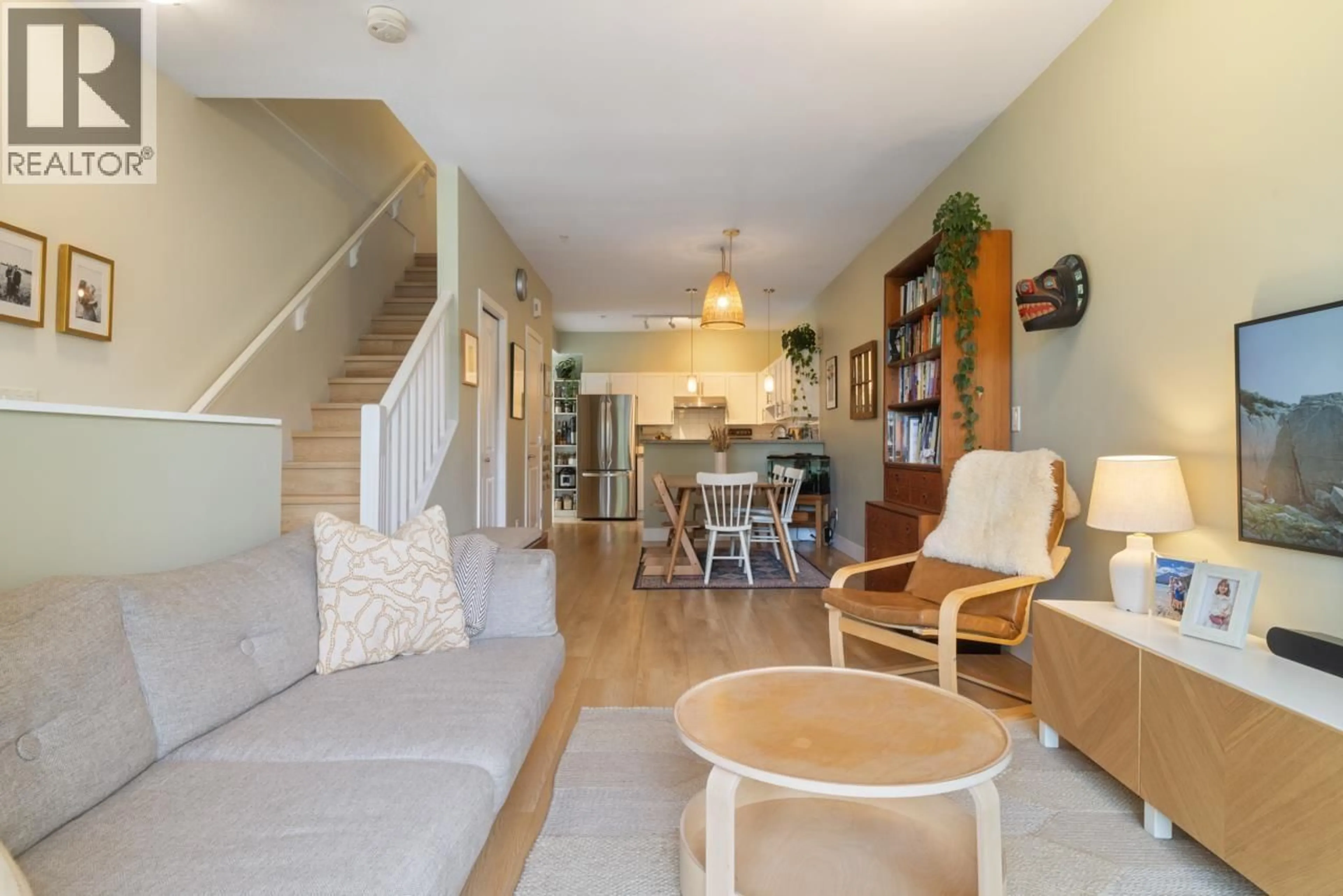 Living room with furniture, wood/laminate floor for 210 - 4458 ALBERT STREET, Burnaby British Columbia V5C2G2