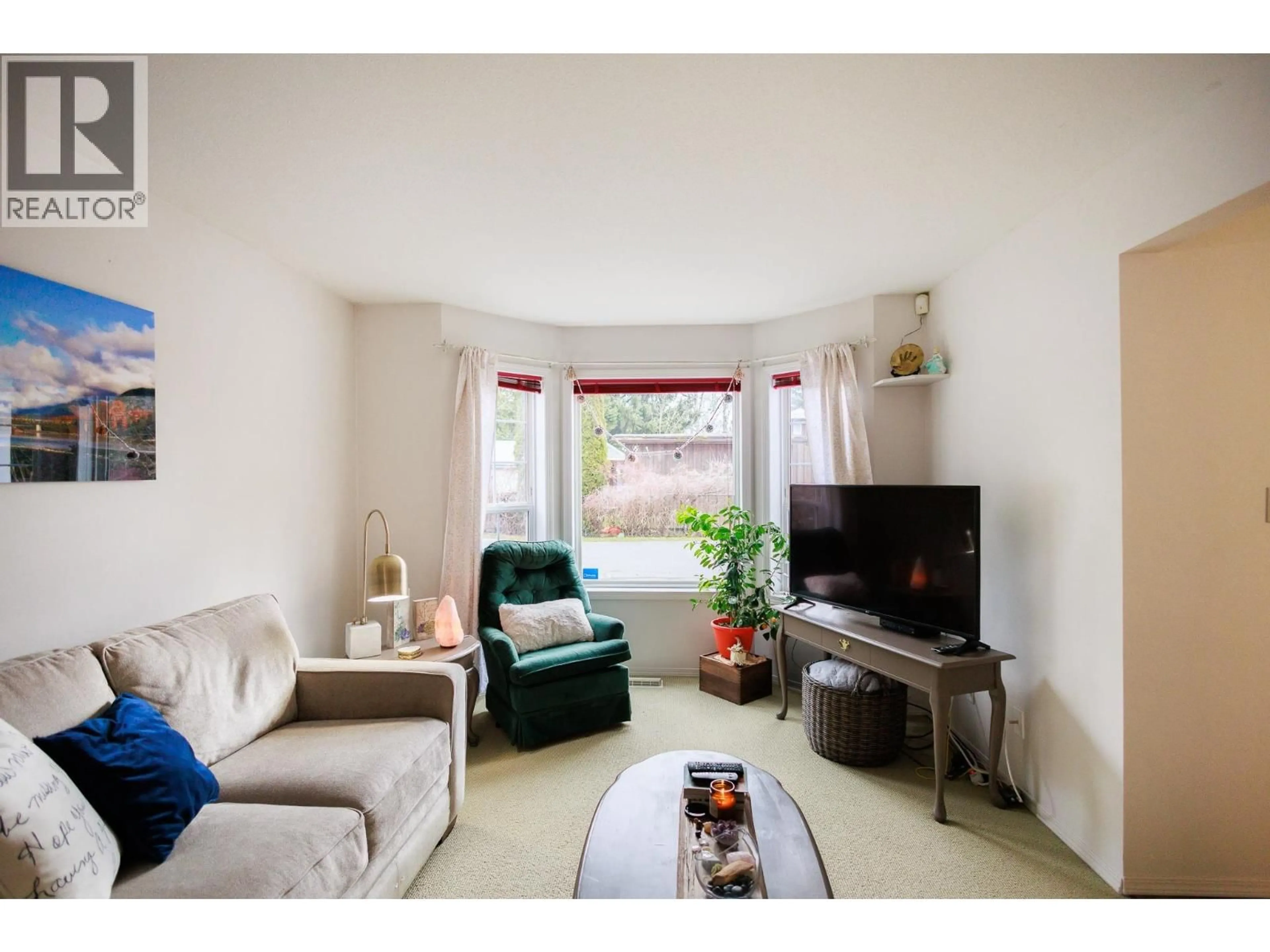 Living room with furniture, unknown for 6 - 5108 MEDEEK AVENUE, Terrace British Columbia V8G1E1