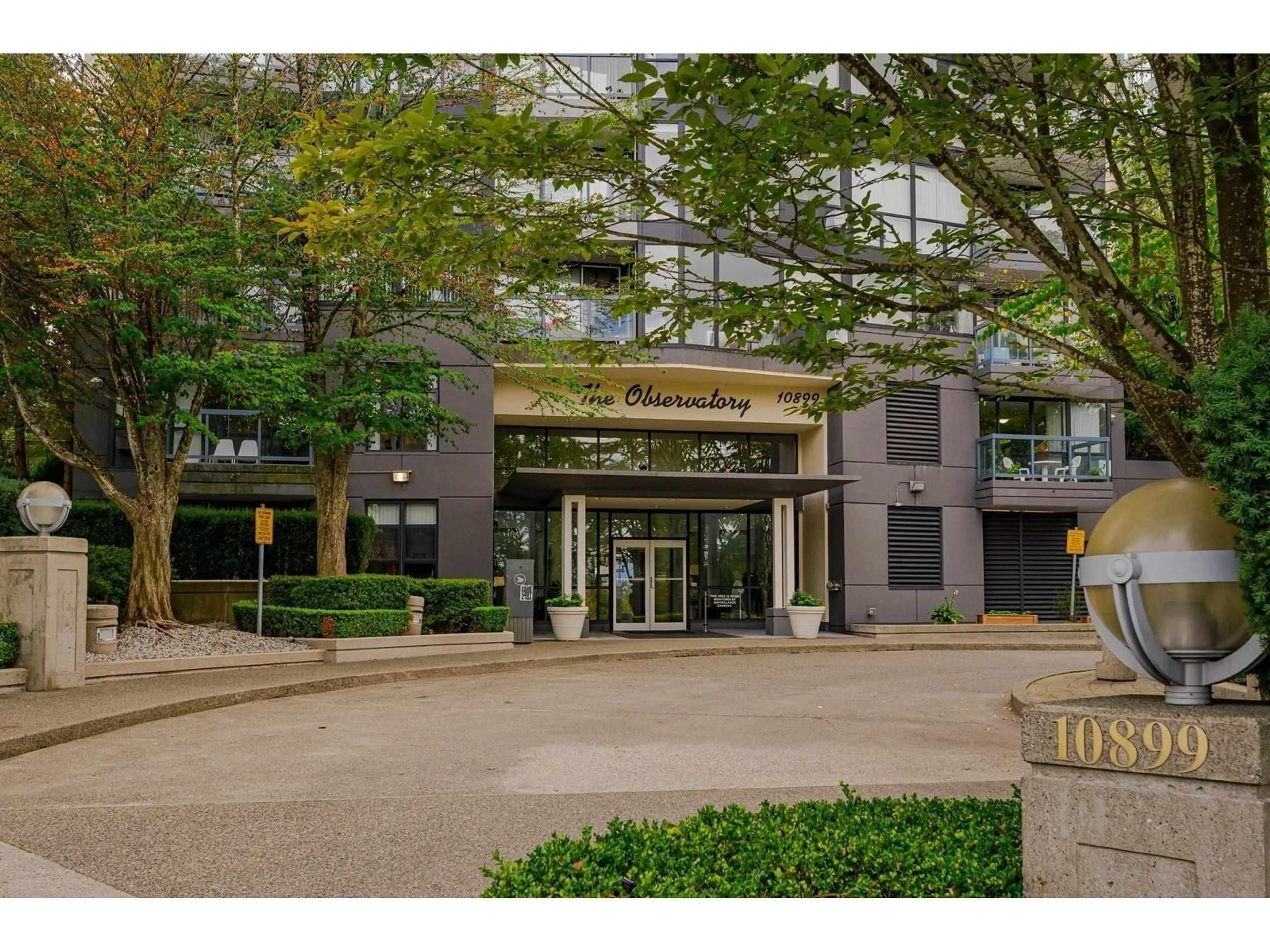 Indoor foyer for 501 - 10899 UNIVERSITY DRIVE, Surrey British Columbia V3T5V2