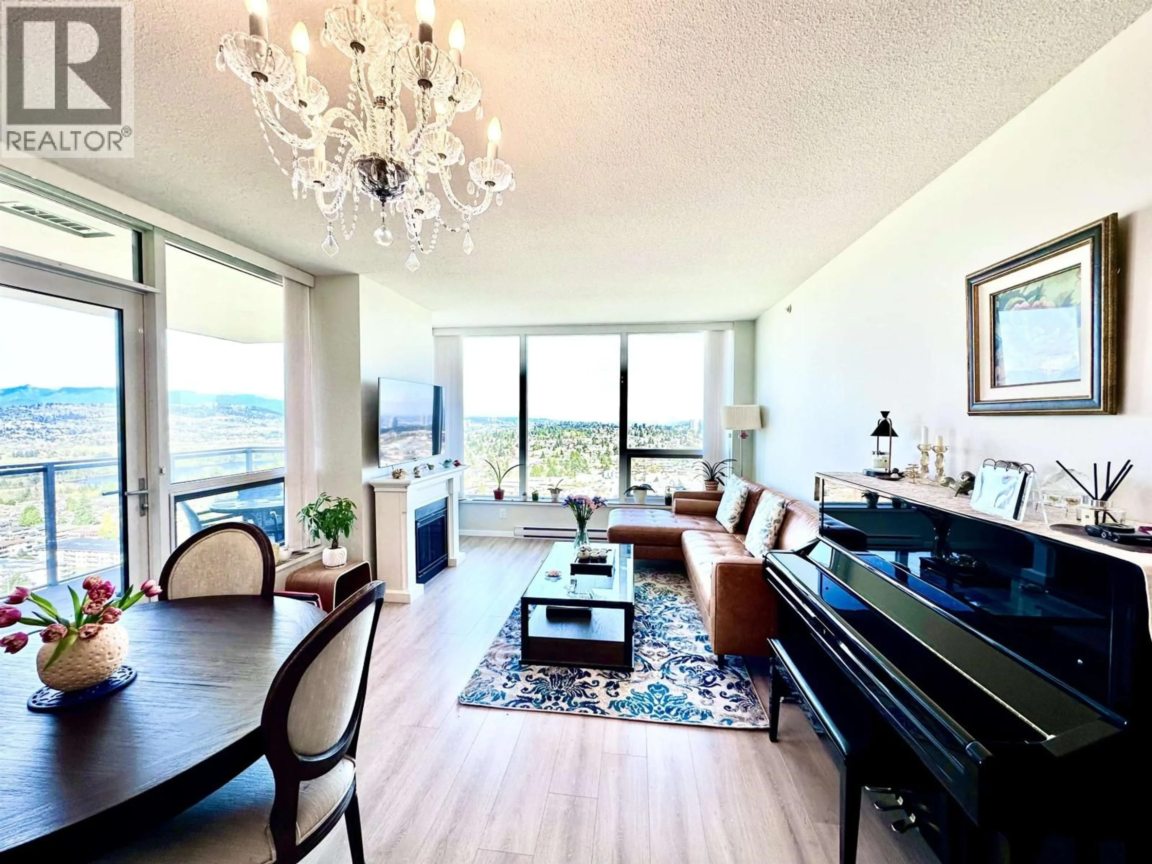 Living room with furniture, wood/laminate floor for 2806 - 6638 DUNBLANE AVENUE, Burnaby British Columbia V5H0G8