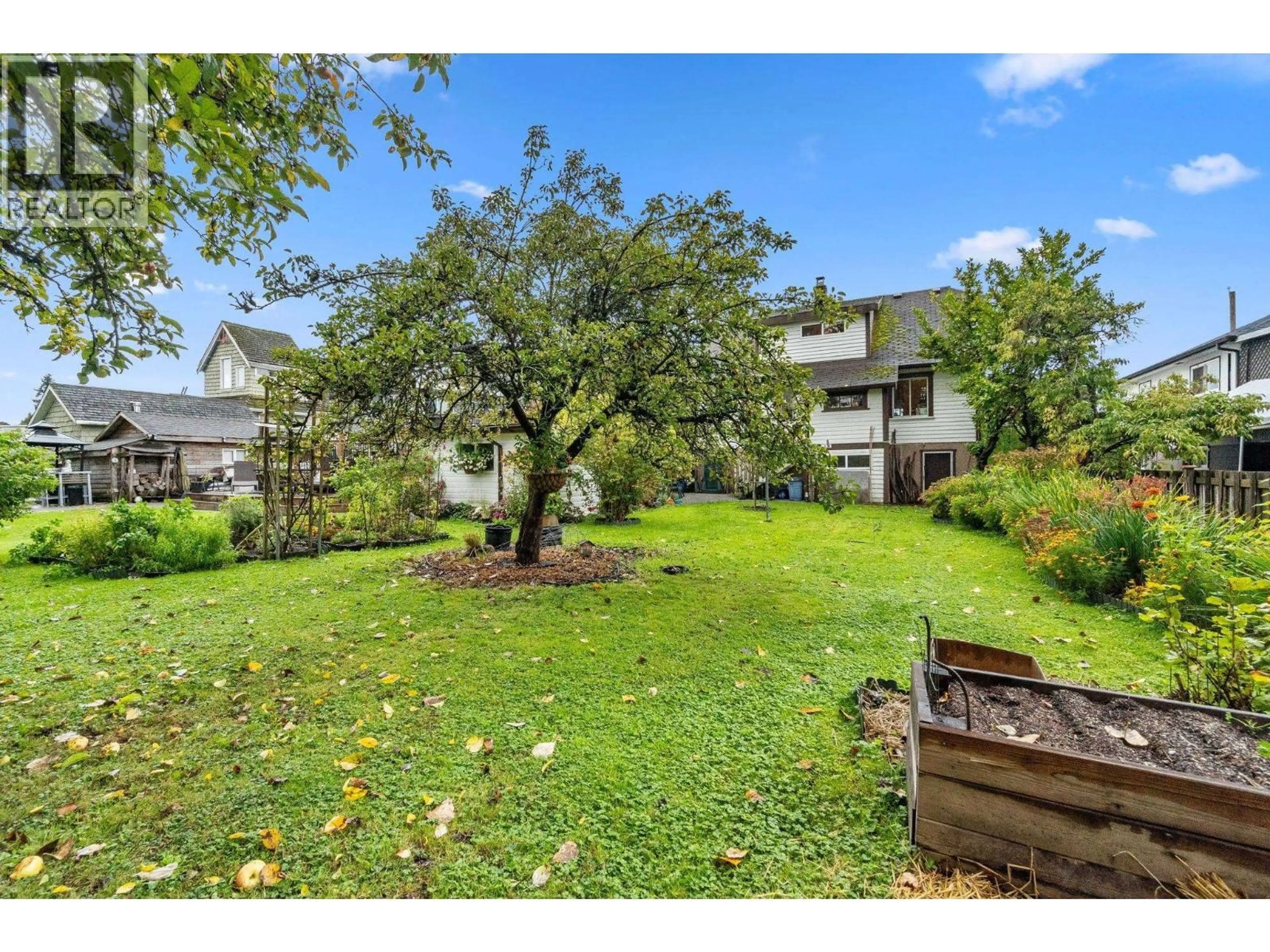 Patio, unknown for 247 WOOD STREET, New Westminster British Columbia V3M5K5