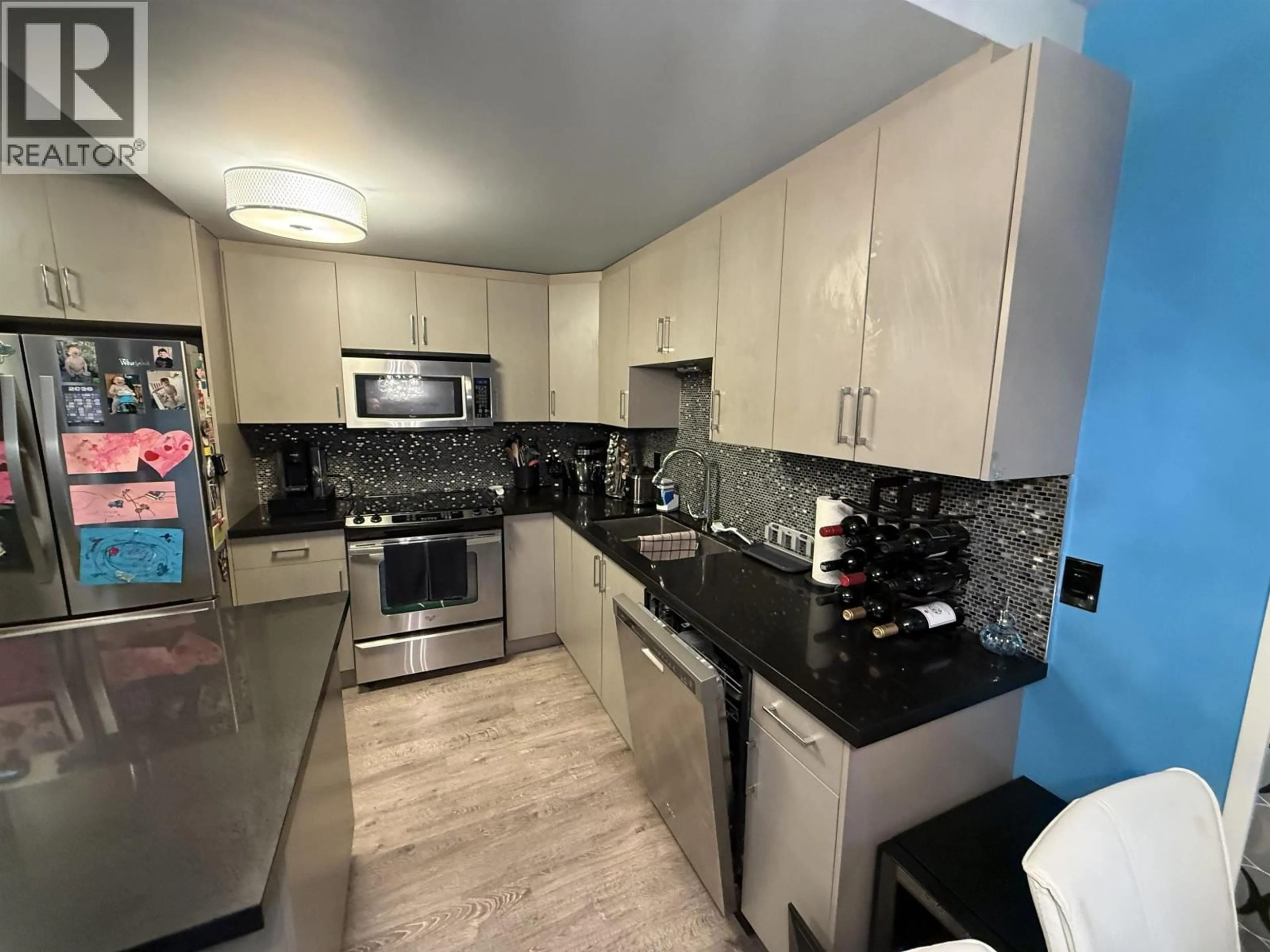 Unknown for 117 - 2416 3RD AVENUE, Vancouver British Columbia V6K1L8