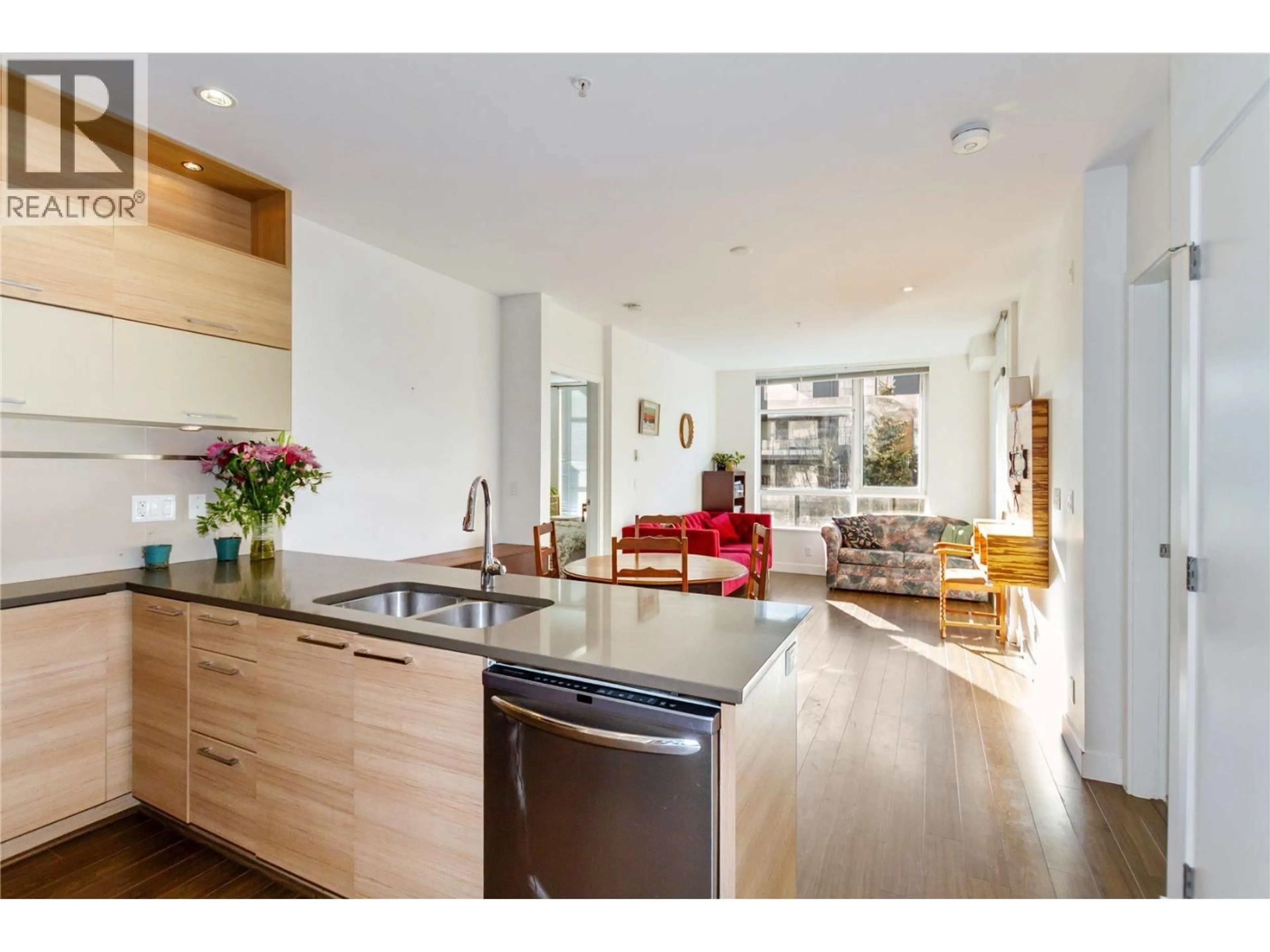 Open concept kitchen, unknown for 101 - 9150 UNIVERSITY HIGH STREET, Burnaby British Columbia V5A0C5