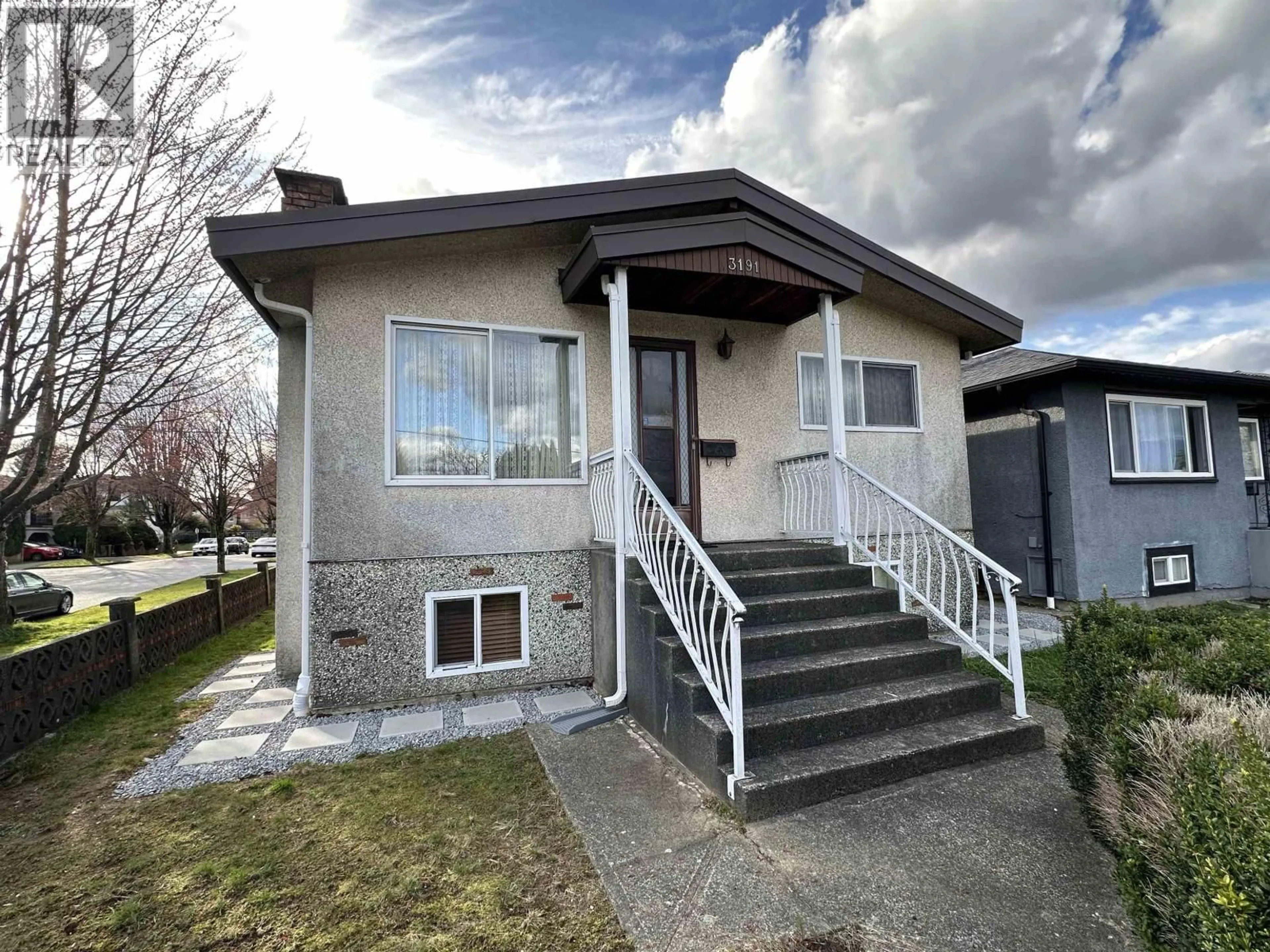 Home with vinyl exterior material, street for 3191 RENFREW STREET, Vancouver British Columbia V5M3K9