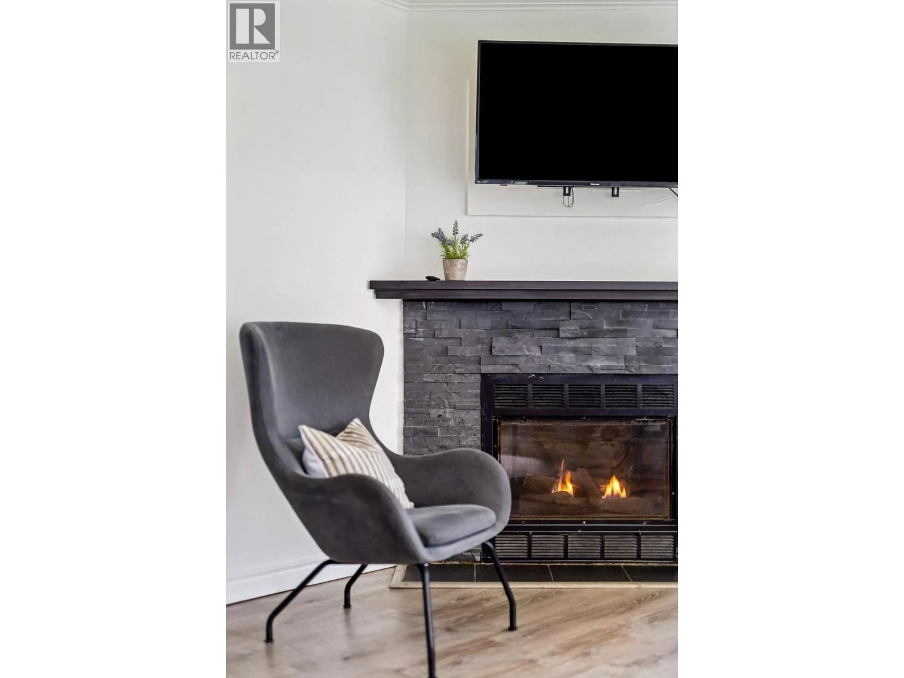 Unknown for 107 - 175 4TH STREET, North Vancouver British Columbia V7M1H6