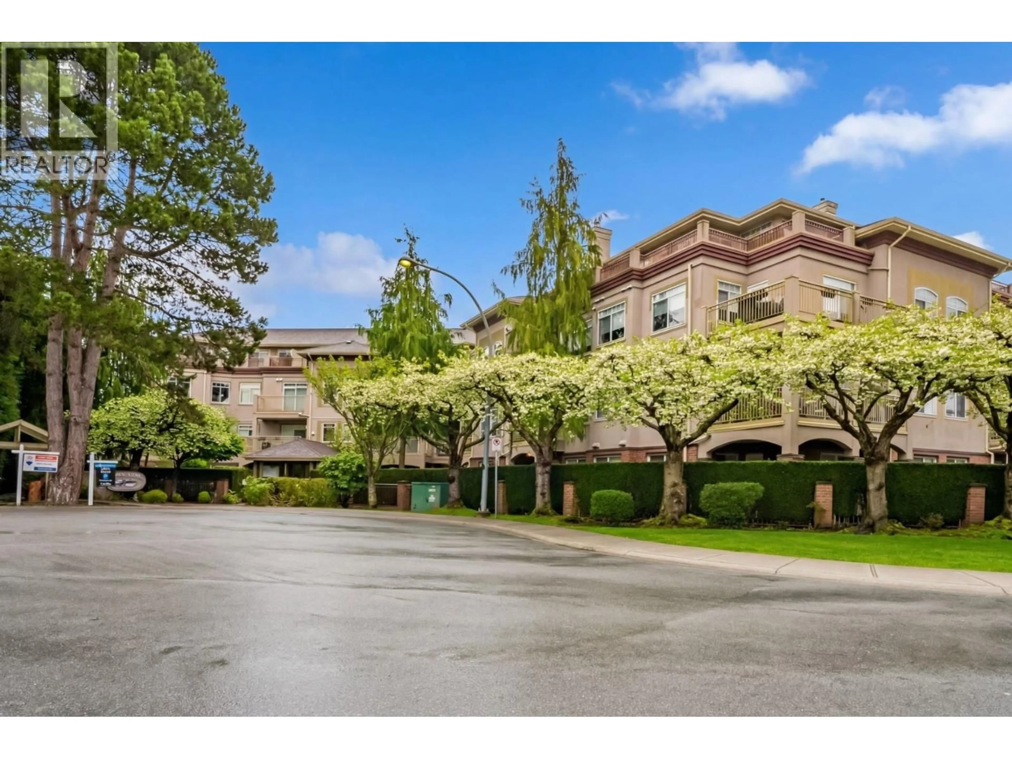 Unknown for 205 - 1300 HUNTER ROAD, Delta British Columbia V4L1Y8