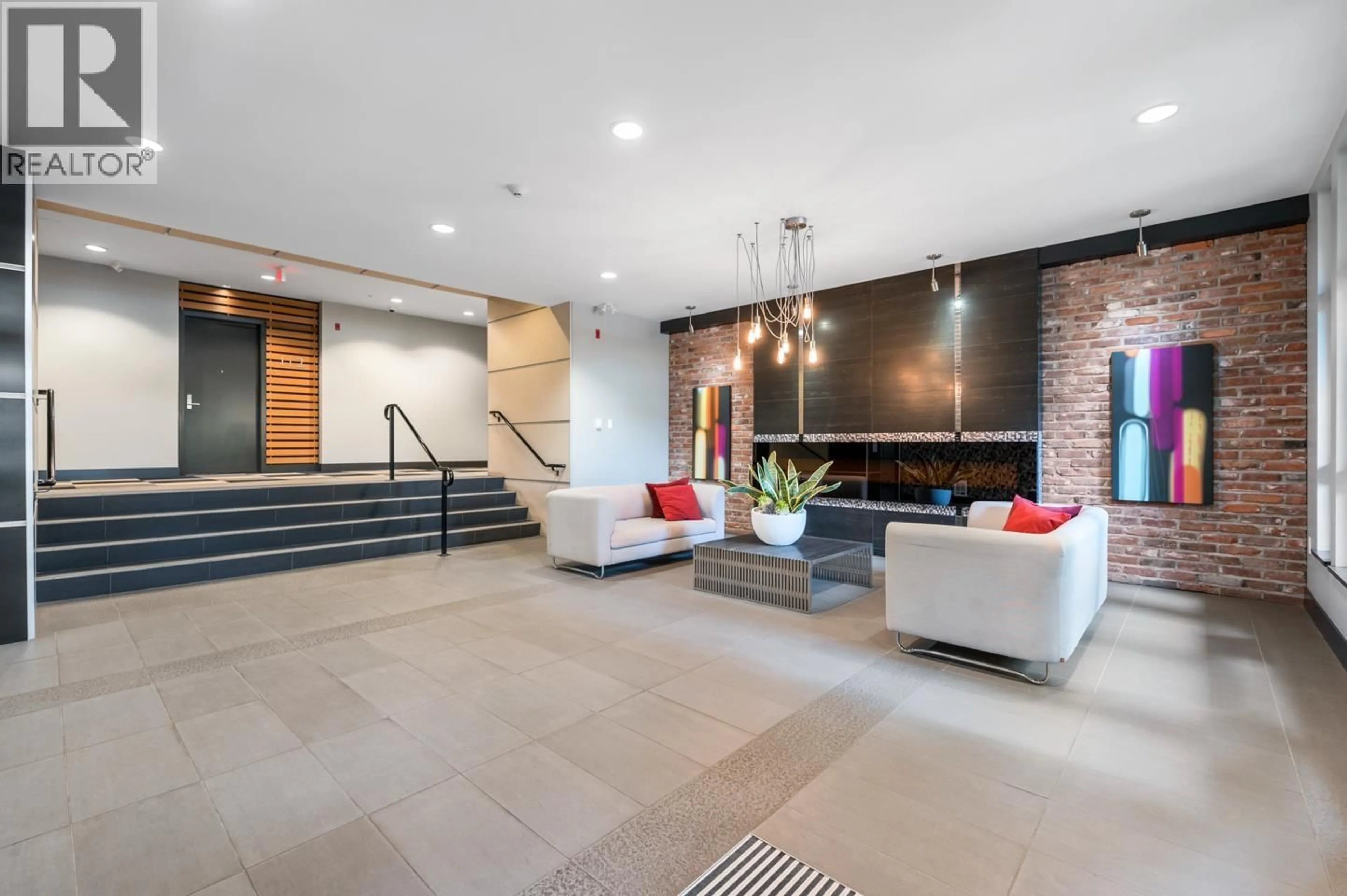 Lobby for 402 - 220 SALTER STREET, New Westminster British Columbia V3M0H4