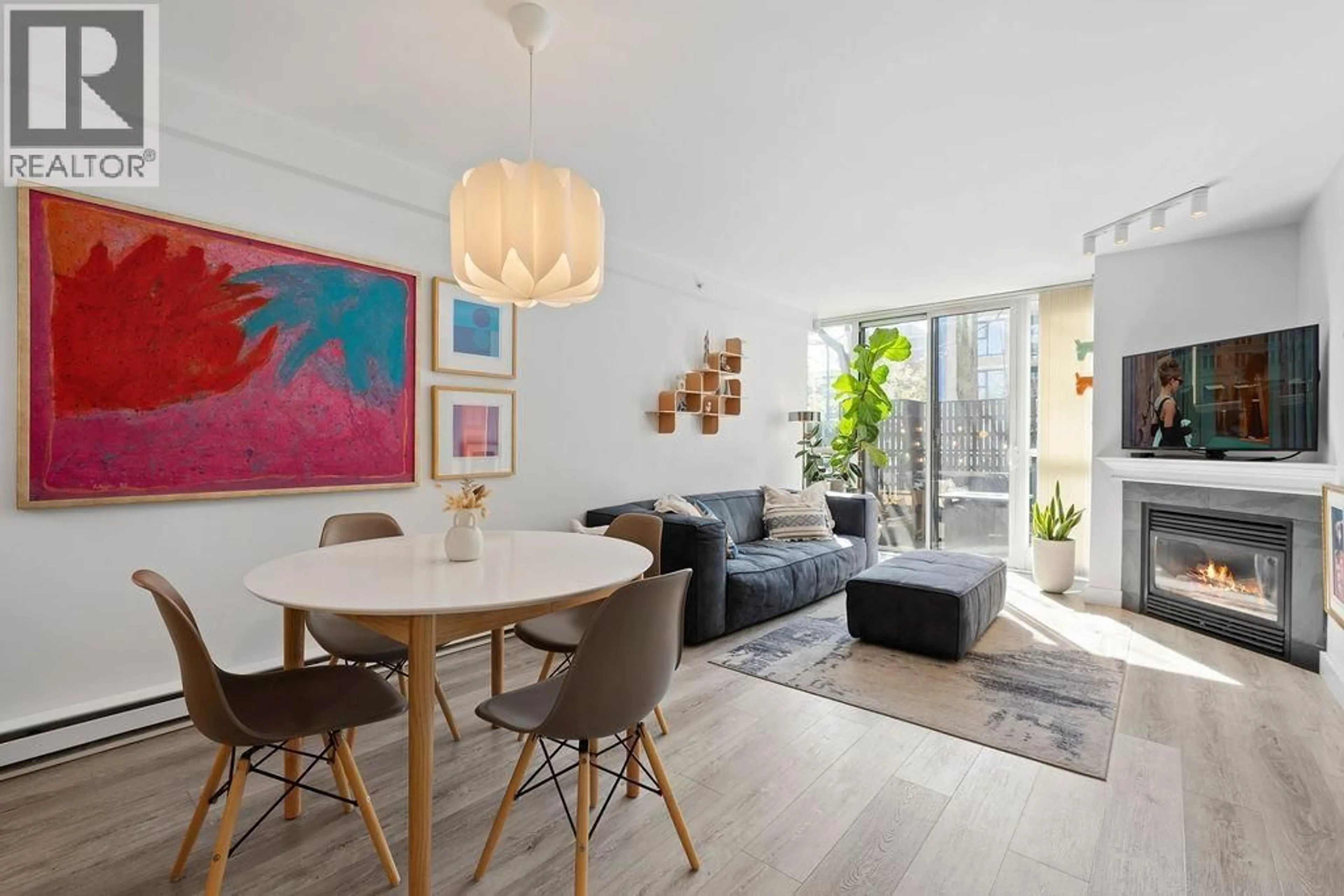 Living room with furniture, unknown for 1409 6TH AVENUE, Vancouver British Columbia V6H4E9