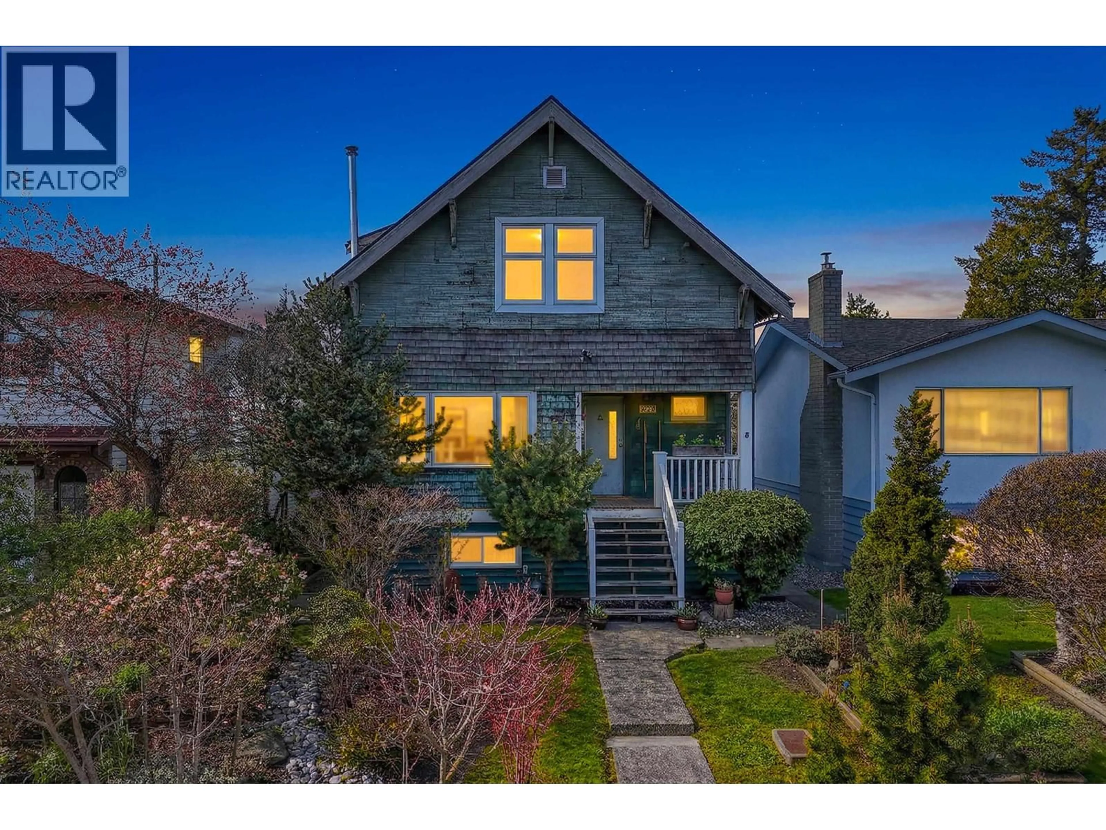 Unknown for 8351 14TH AVENUE, Burnaby British Columbia V3N2C2