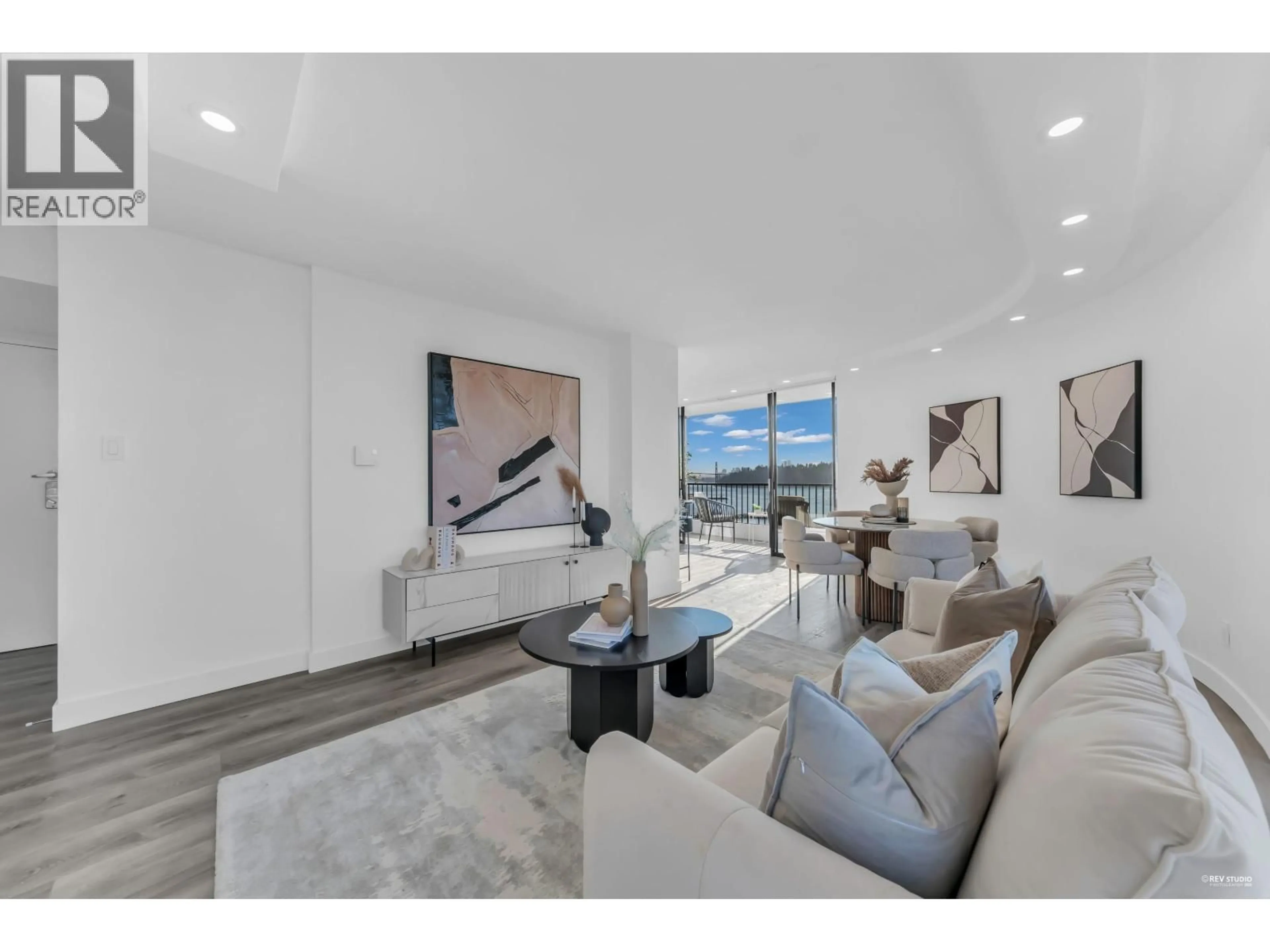 Living room with furniture, unknown for 1202 - 650 16TH STREET, West Vancouver British Columbia V7V3R9