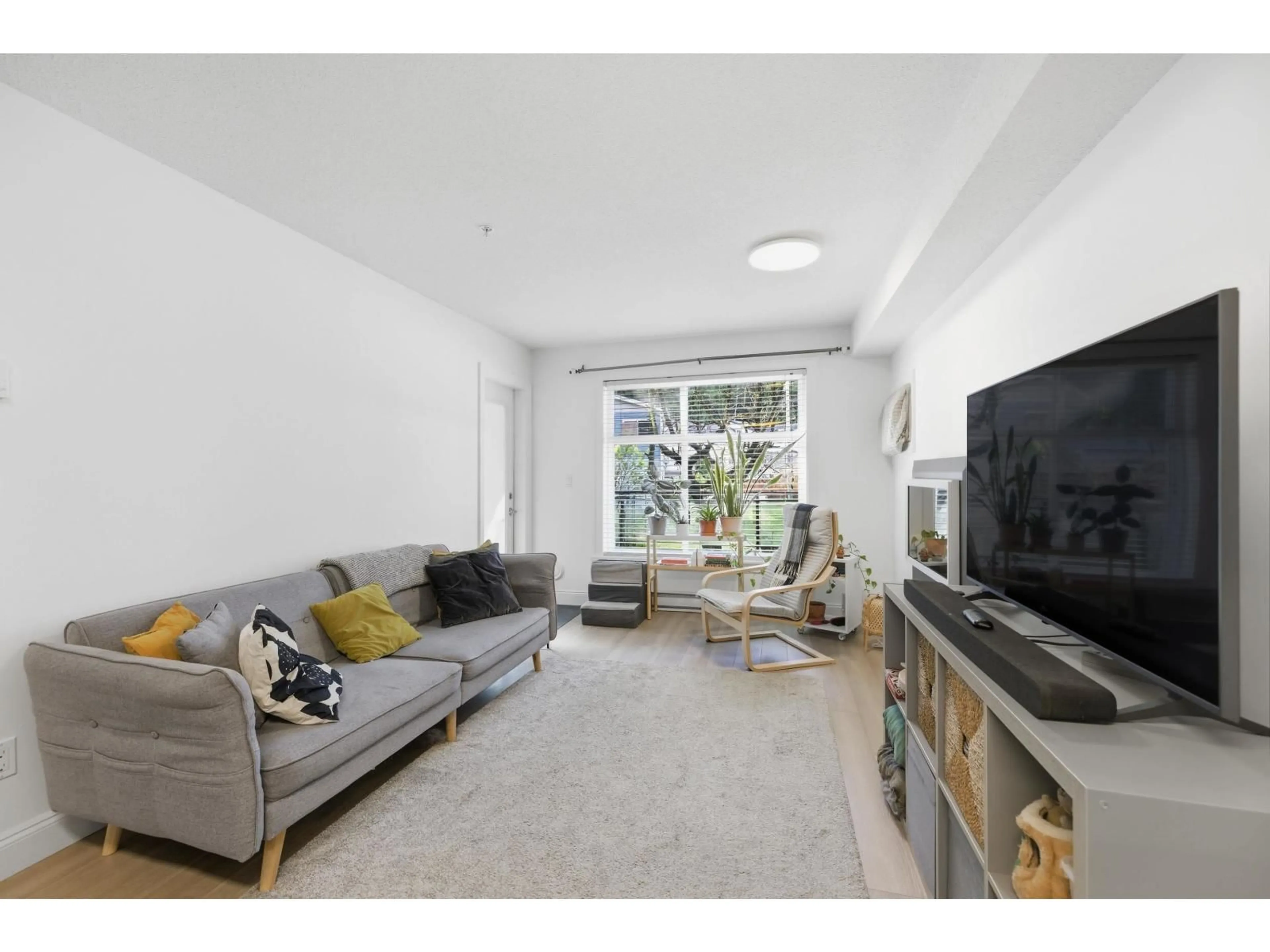 Living room with furniture, unknown for 109 - 45640 ALMA AVENUE, Chilliwack British Columbia V2R0P8