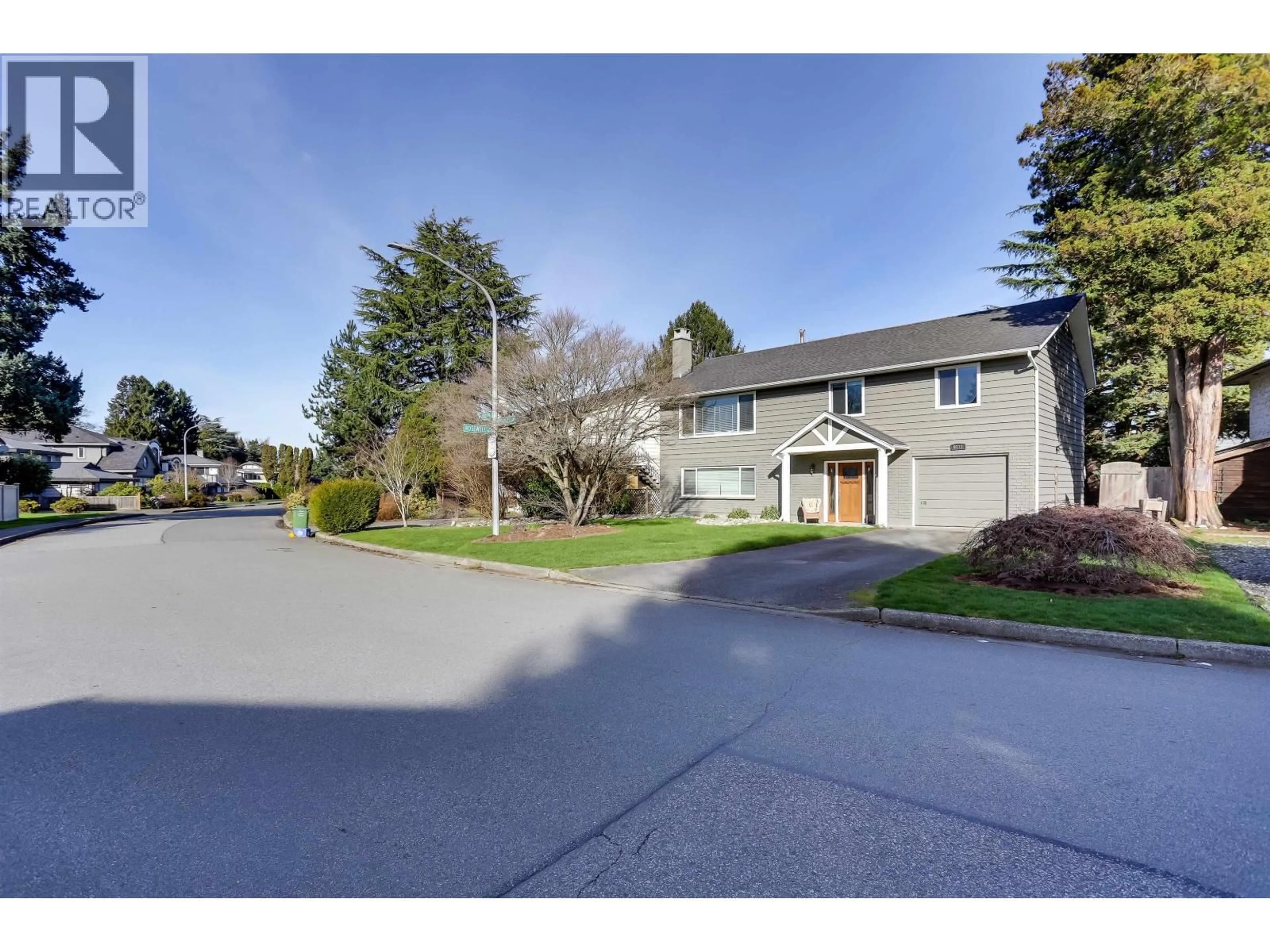 A pic from outside/outdoor area/front of a property/back of a property/a pic from drone, street for 8271 ROSEHILL DRIVE, Richmond British Columbia V7A2J6