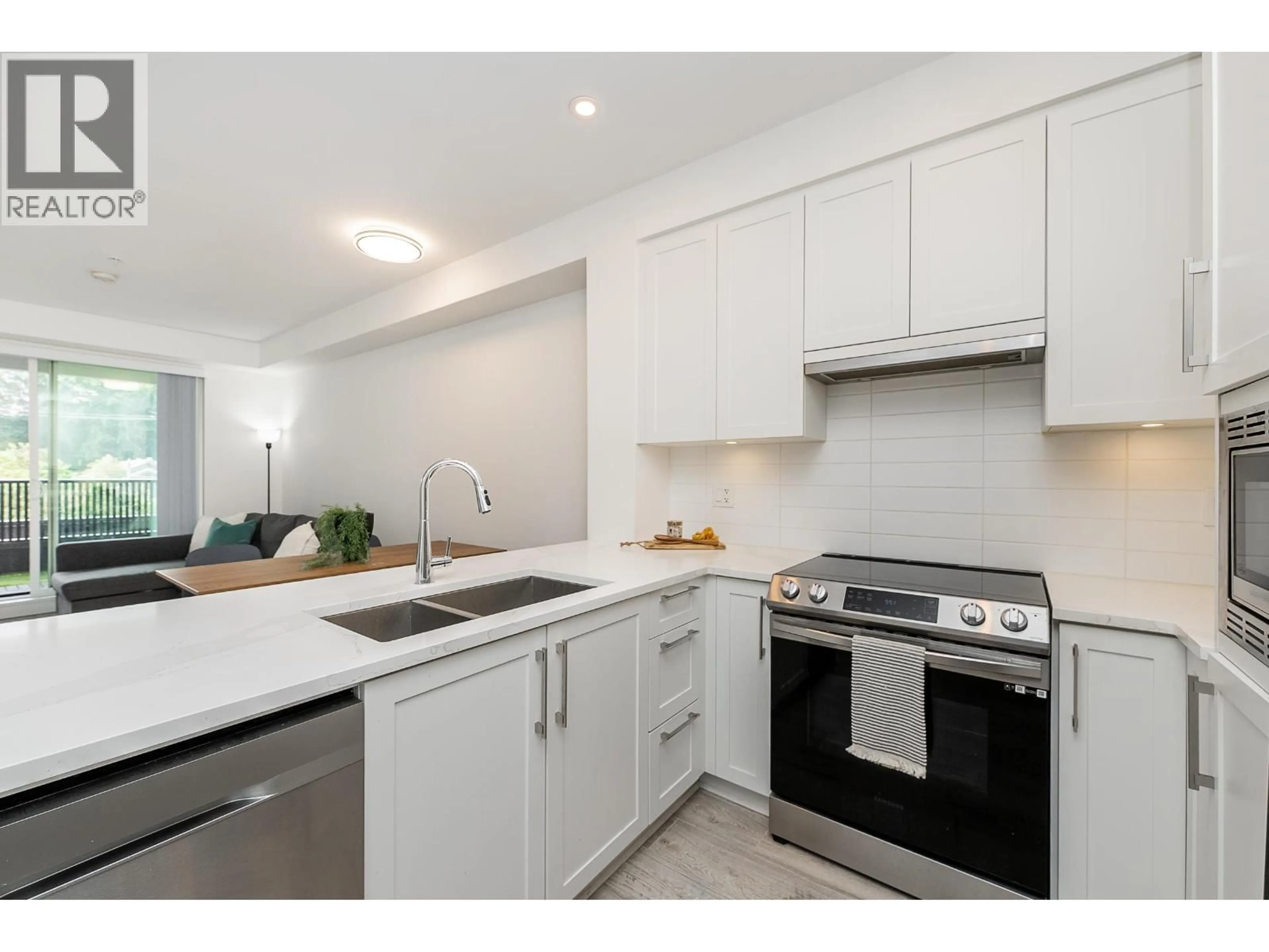 Standard kitchen, unknown for 214 - 2160 GRANT AVENUE, Port Coquitlam British Columbia V3B0T3