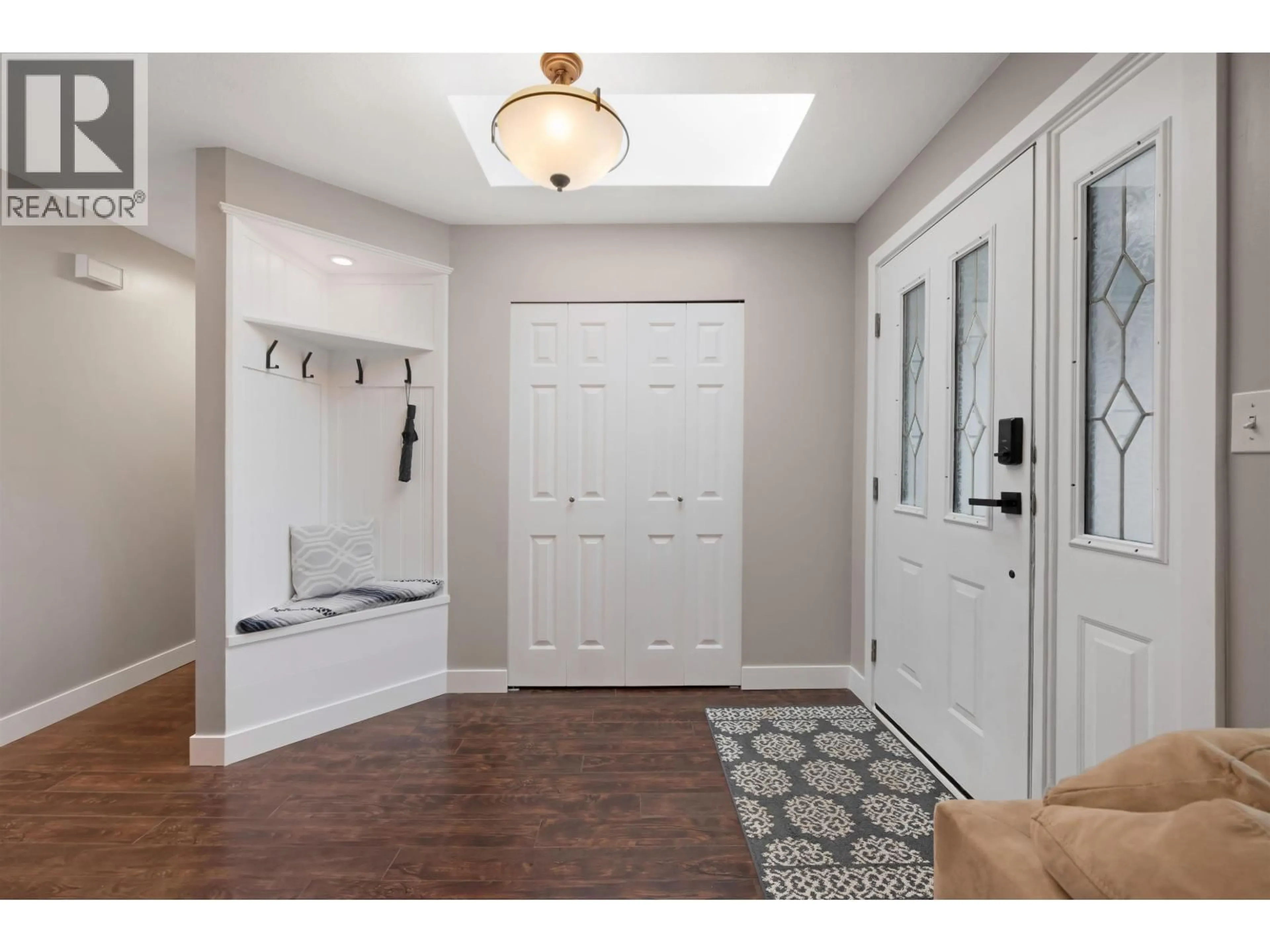 Indoor entryway for 23174 124A AVENUE, Maple Ridge British Columbia V2X0G2