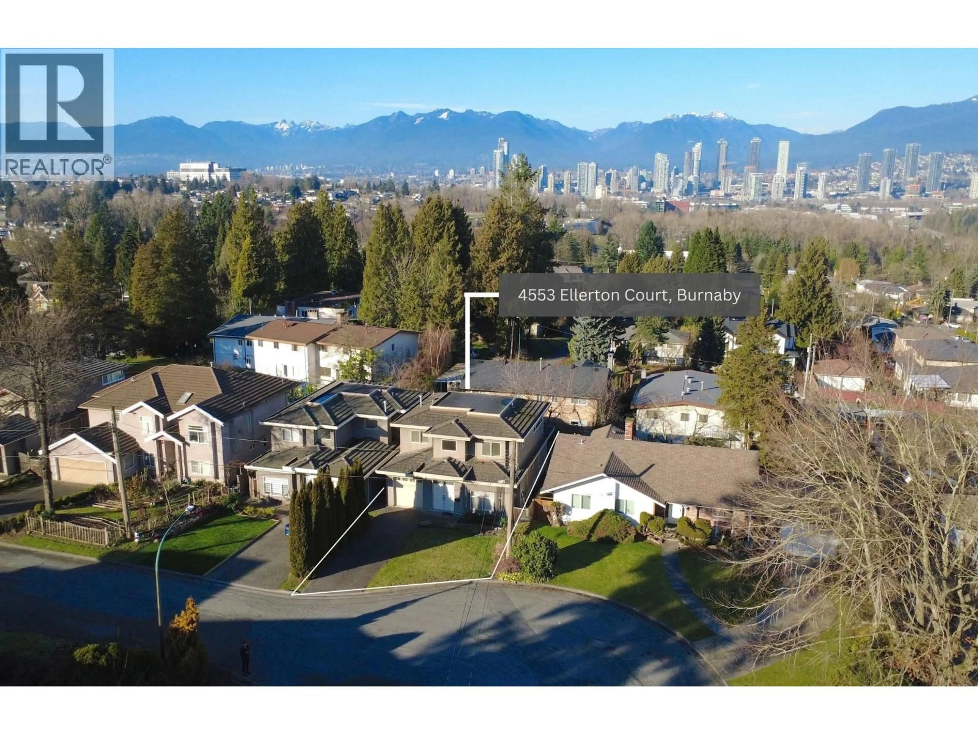 A pic from outside/outdoor area/front of a property/back of a property/a pic from drone, mountain view for 4553 ELLERTON COURT, Burnaby British Columbia V5H1E1