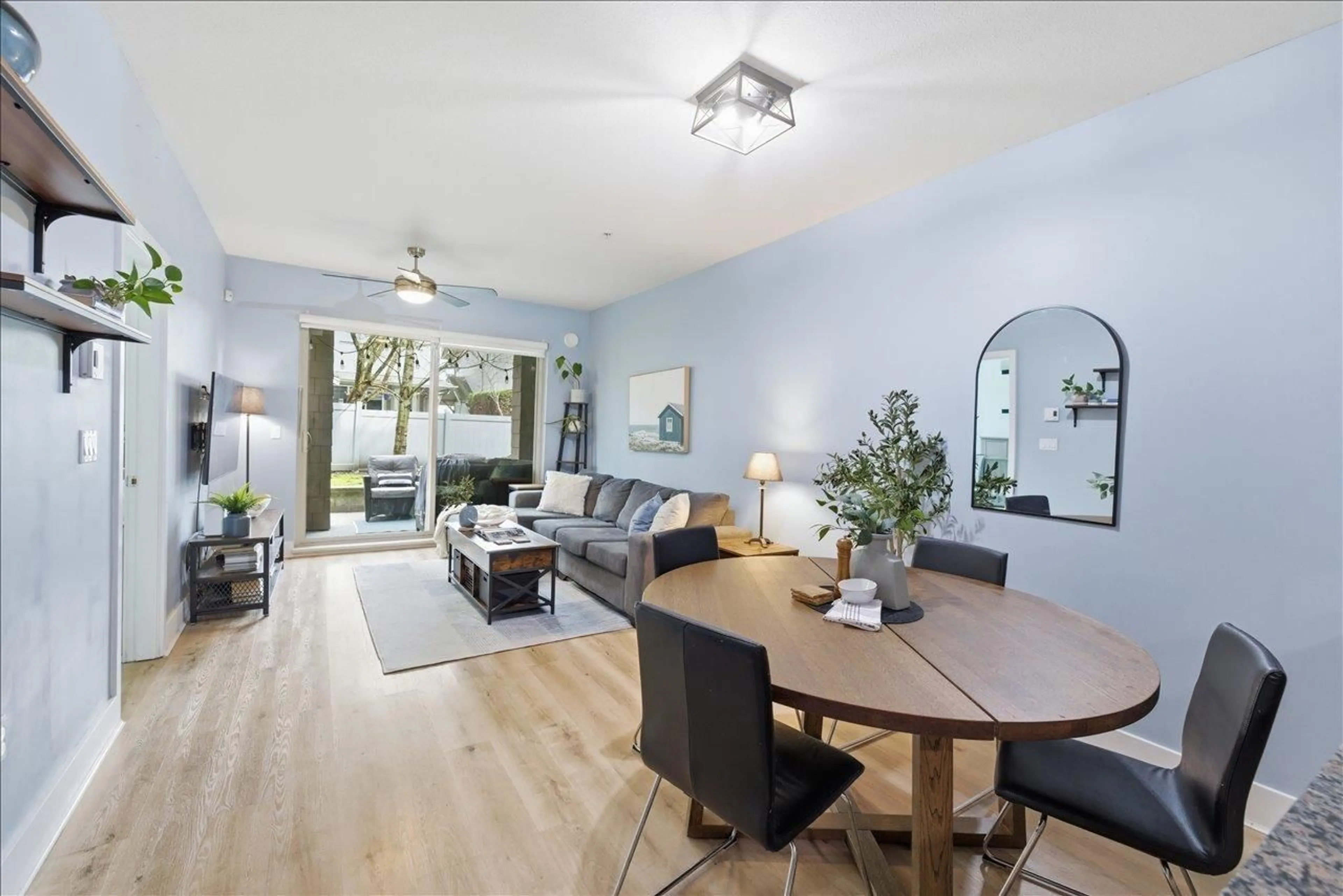 Unknown for 121 - 6688 120 STREET, Surrey British Columbia V3W1T8