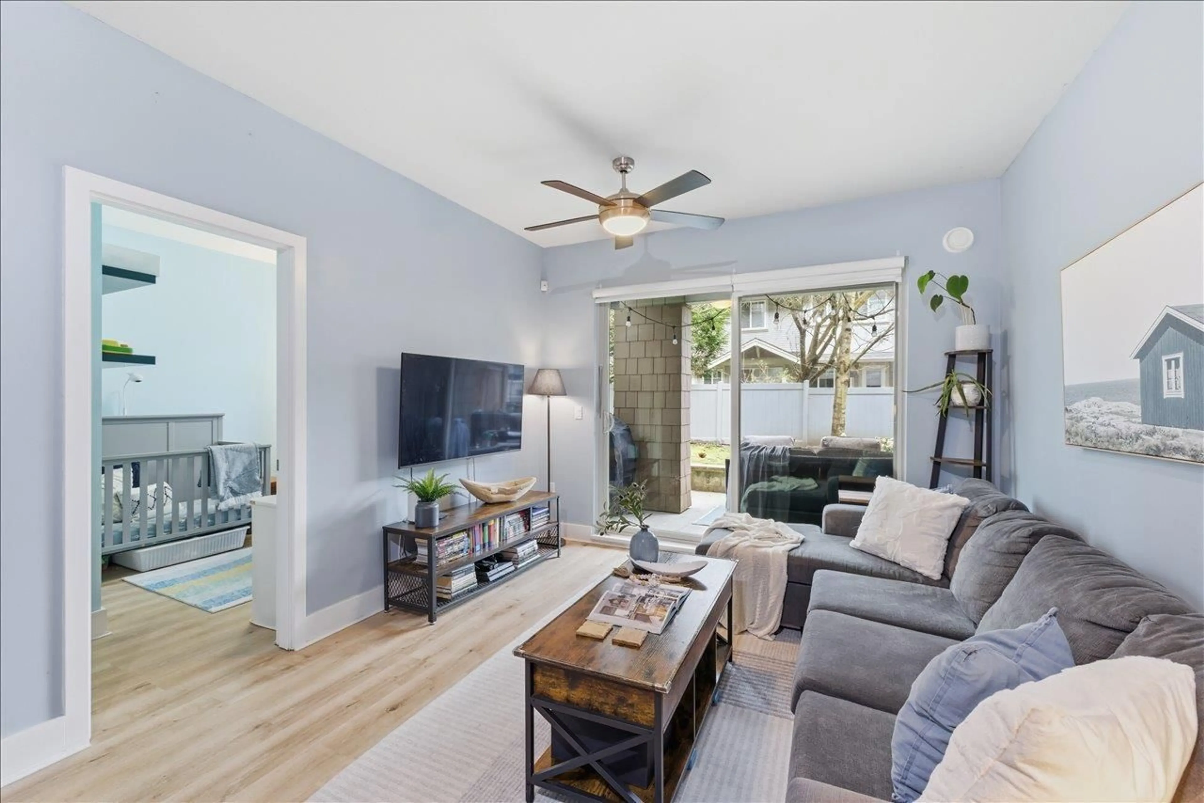 Living room with furniture, unknown for 121 - 6688 120 STREET, Surrey British Columbia V3W1T8