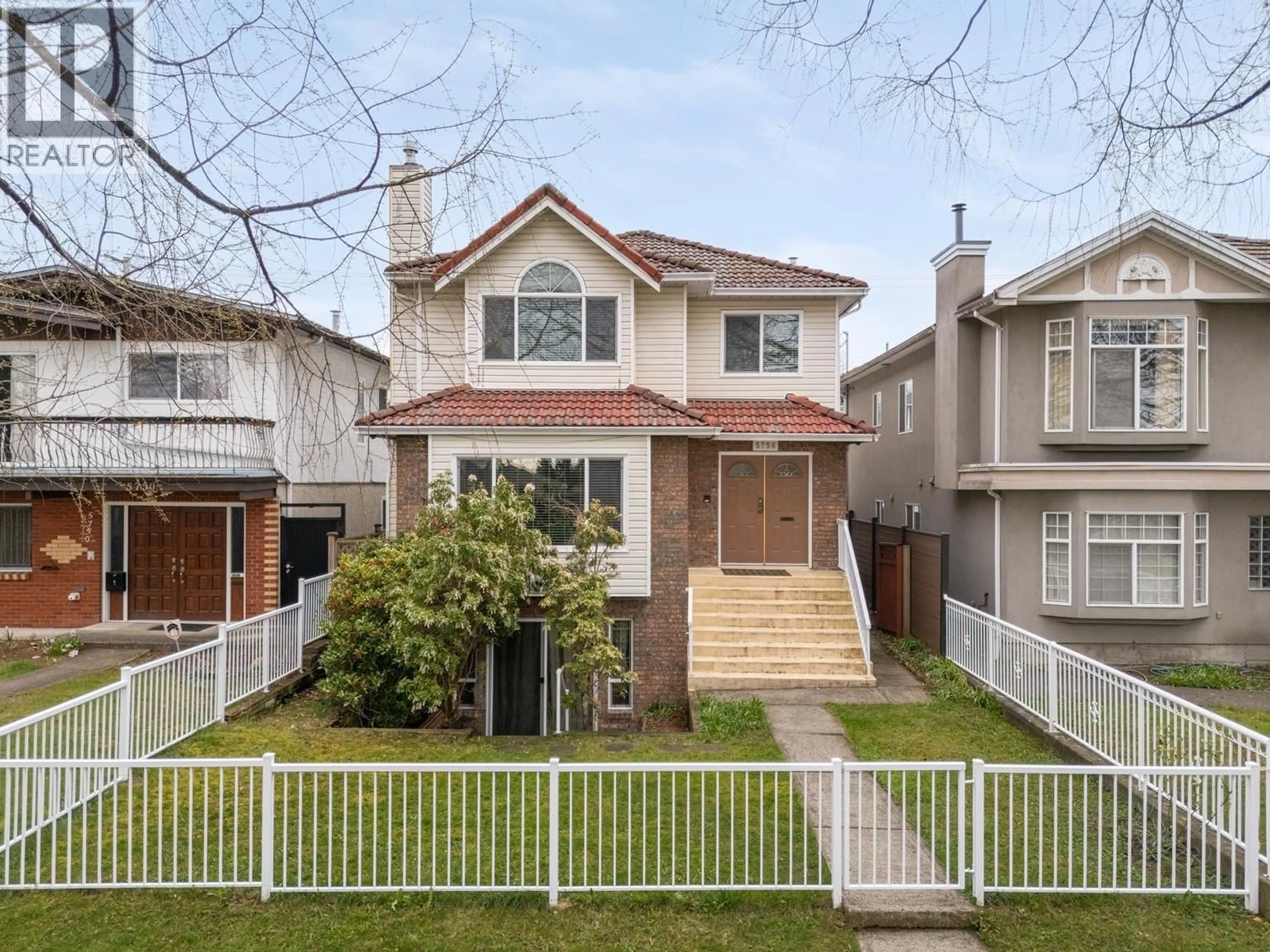 Home with vinyl exterior material, street for 5756 KERR STREET, Vancouver British Columbia V5R4B7