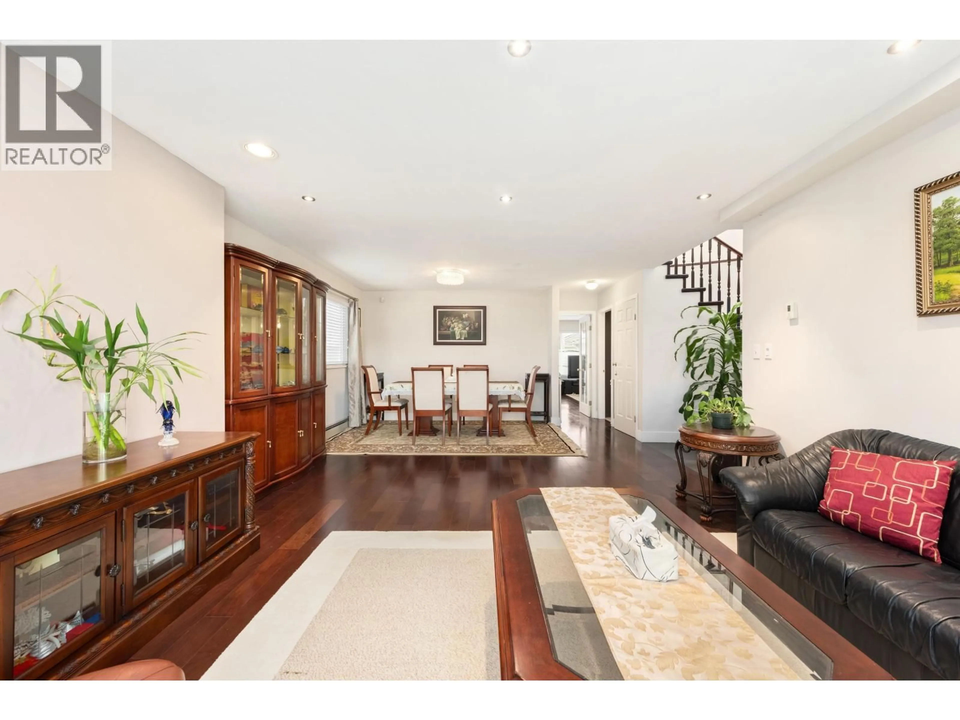 Unknown for 5756 KERR STREET, Vancouver British Columbia V5R4B7