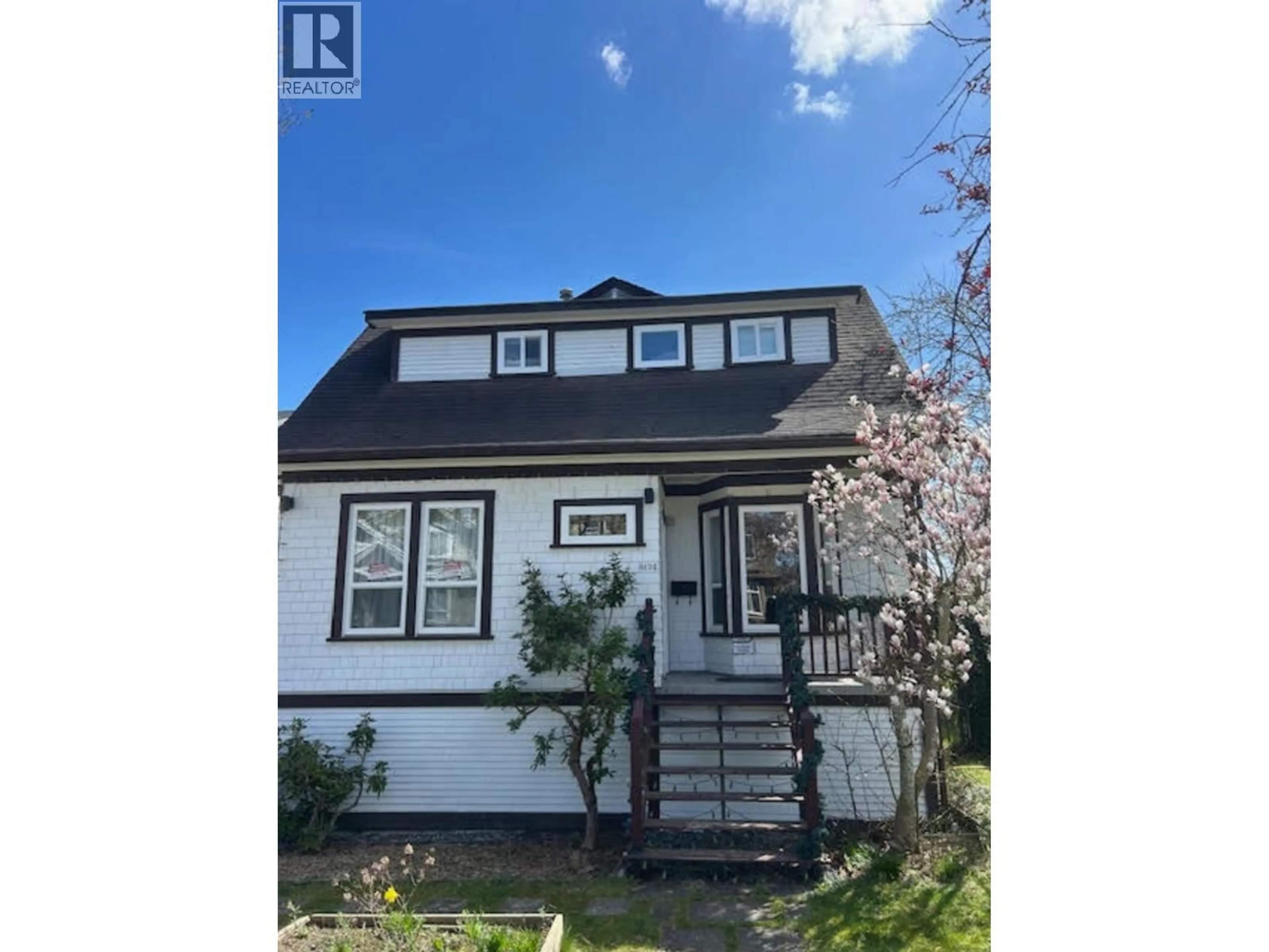 Unknown for 8134 14TH AVENUE, Burnaby British Columbia V3N2B8