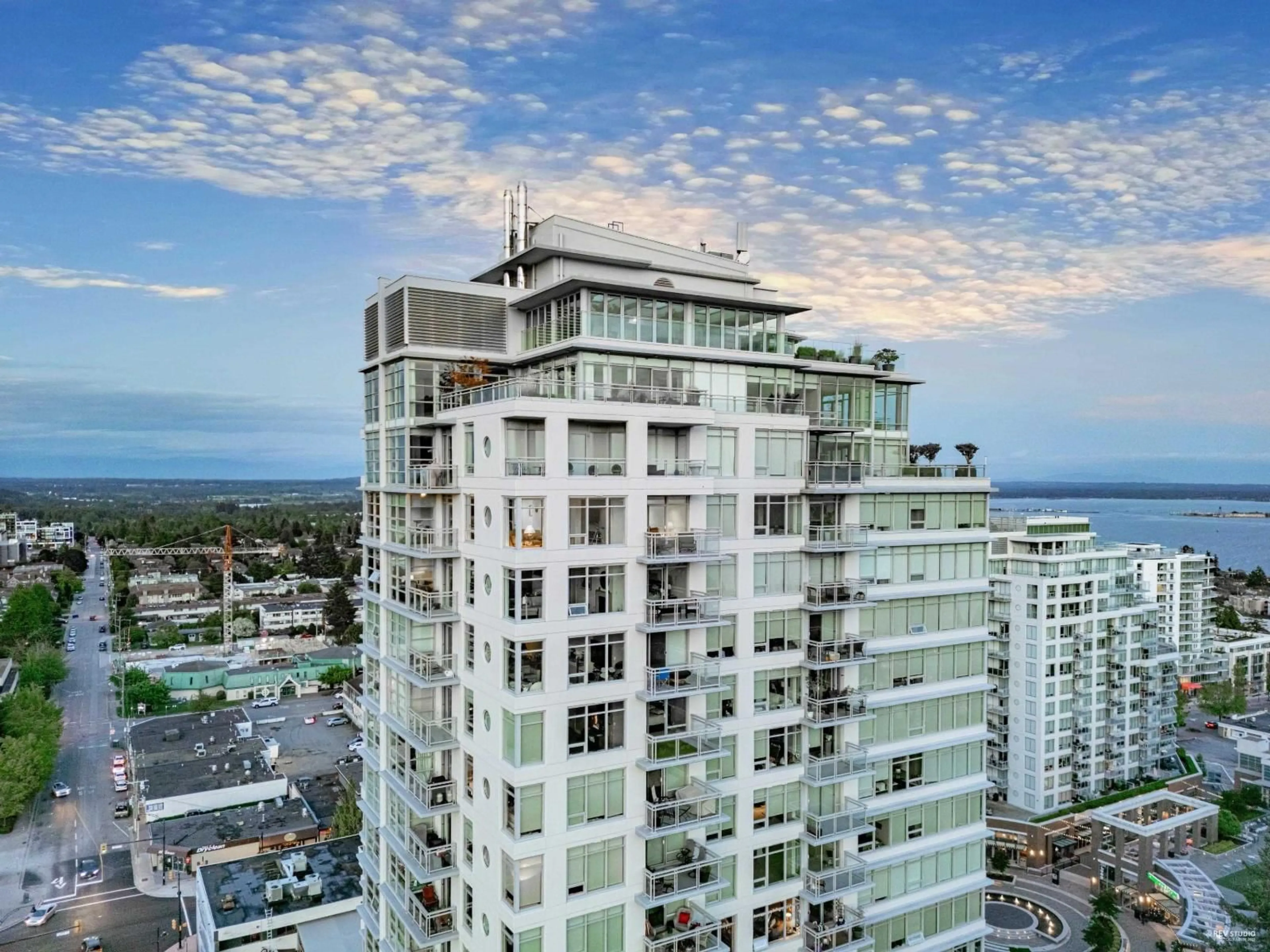 A pic from outside/outdoor area/front of a property/back of a property/a pic from drone, city buildings view from balcony for 1905 - 15152 RUSSELL AVENUE, White Rock British Columbia V4B0A3