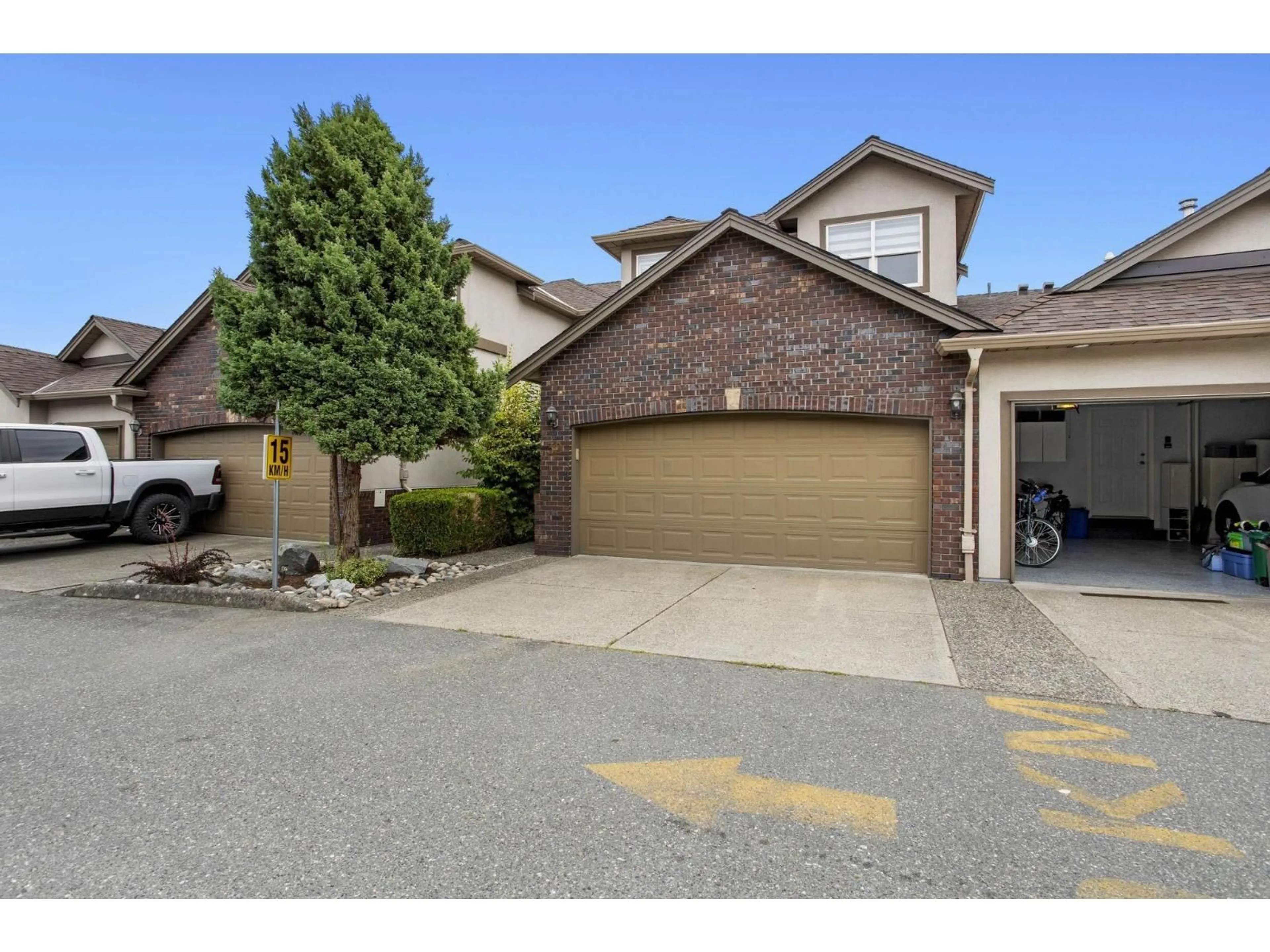 Unknown for 32 - 2525 YALE COURT, Abbotsford British Columbia V2S8G9