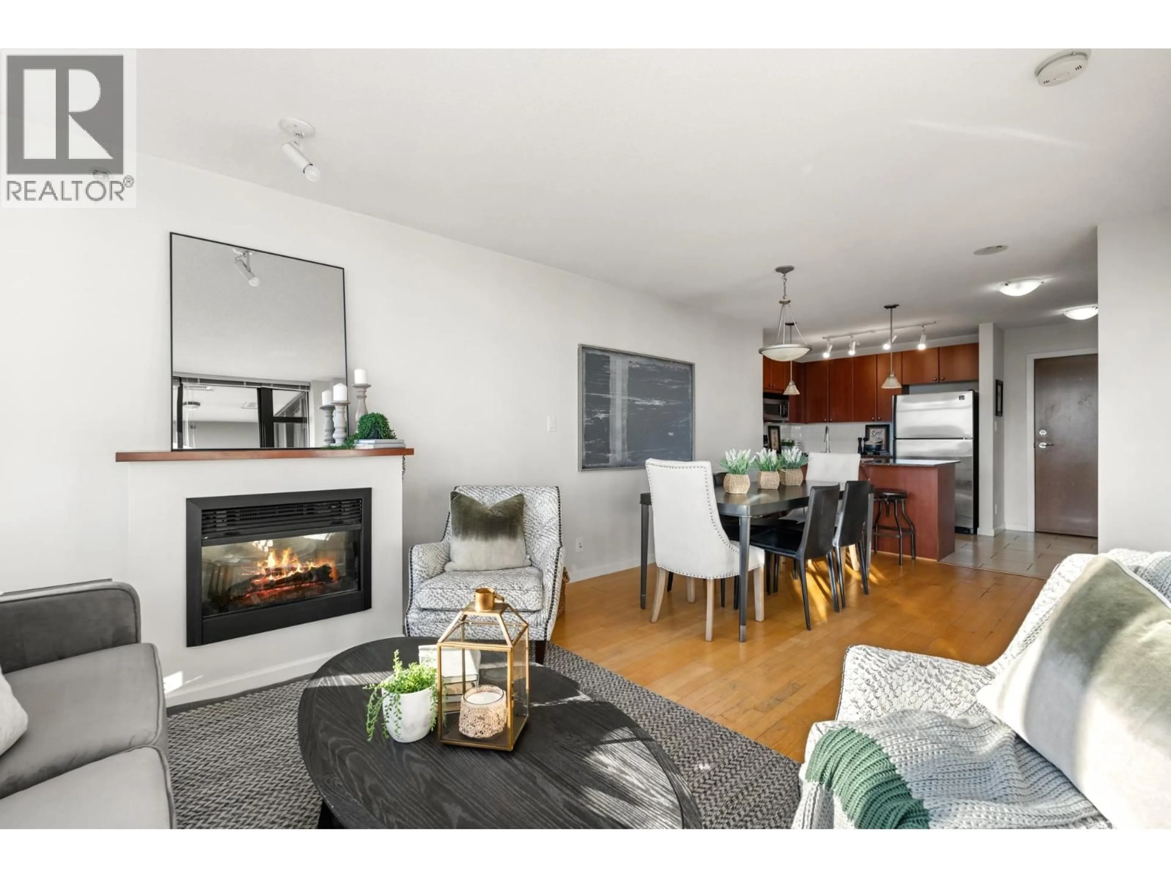 Living room with furniture, wood/laminate floor for 1103 - 610 VICTORIA STREET, New Westminster British Columbia V3M0A5