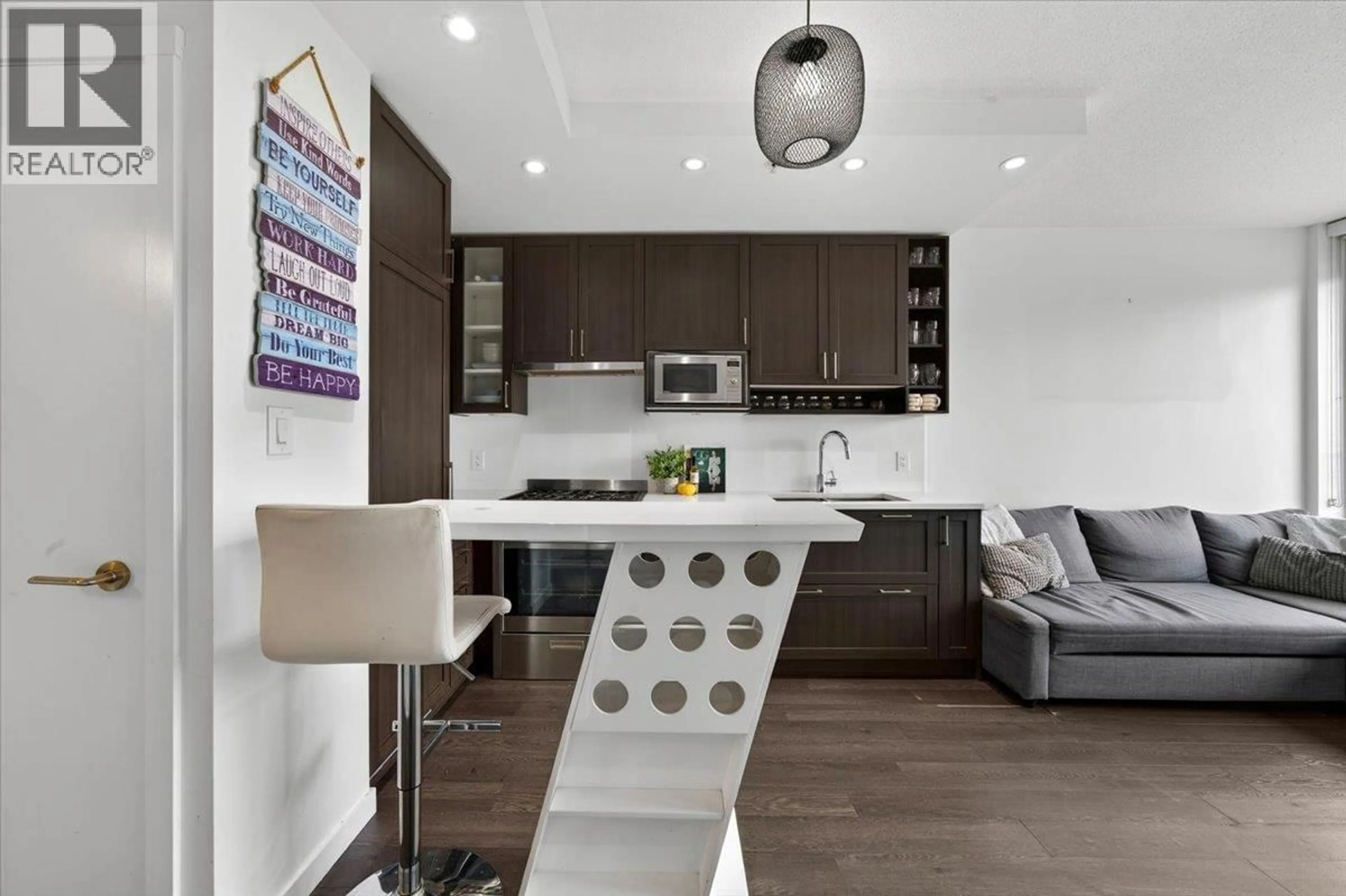 Open concept kitchen, unknown for 3006 - 5515 BOUNDARY ROAD, Vancouver British Columbia V5R0E3