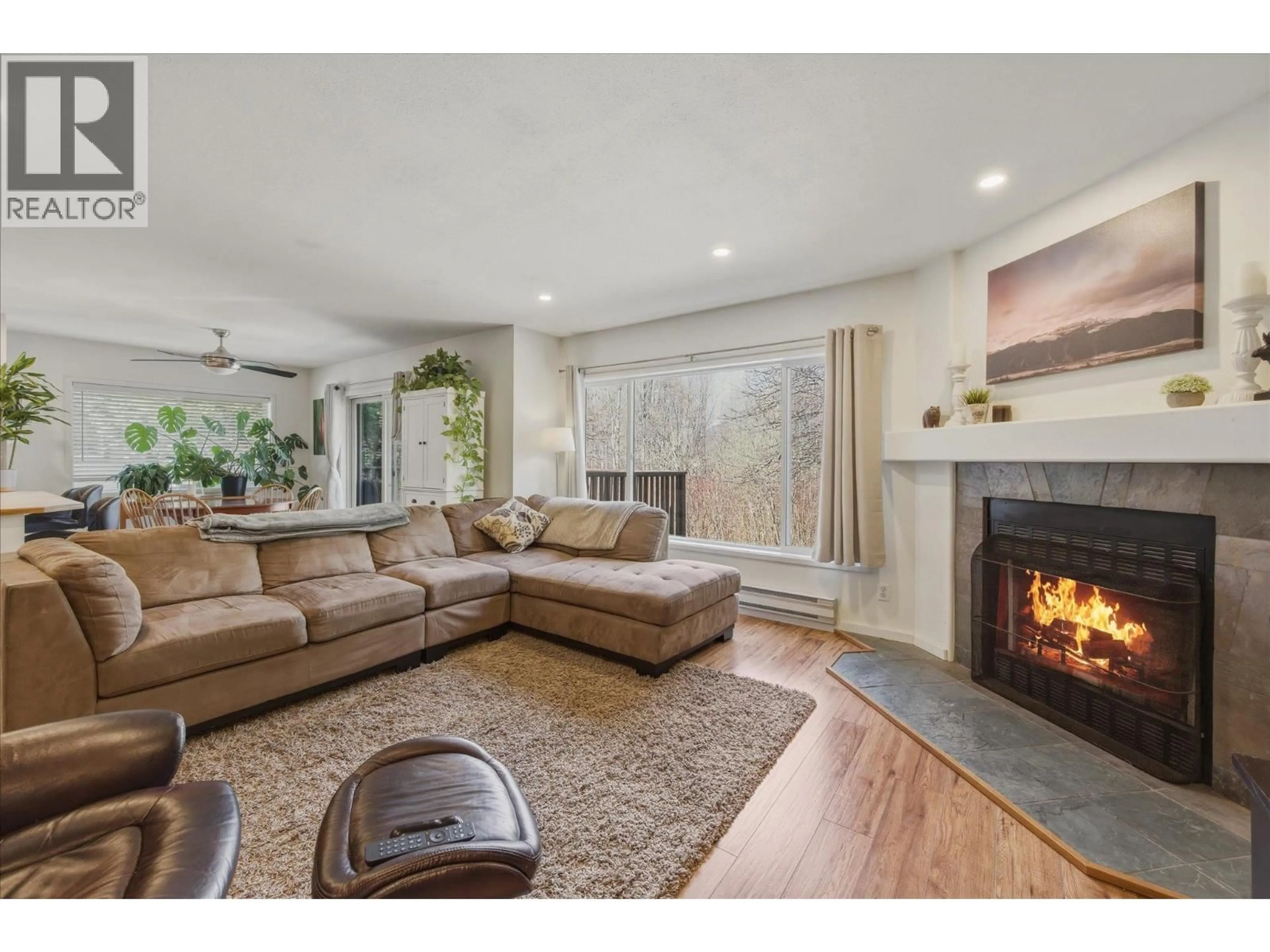 Living room with furniture, unknown for 2 - 7467 PROSPECT STREET, Pemberton British Columbia V0N2L1