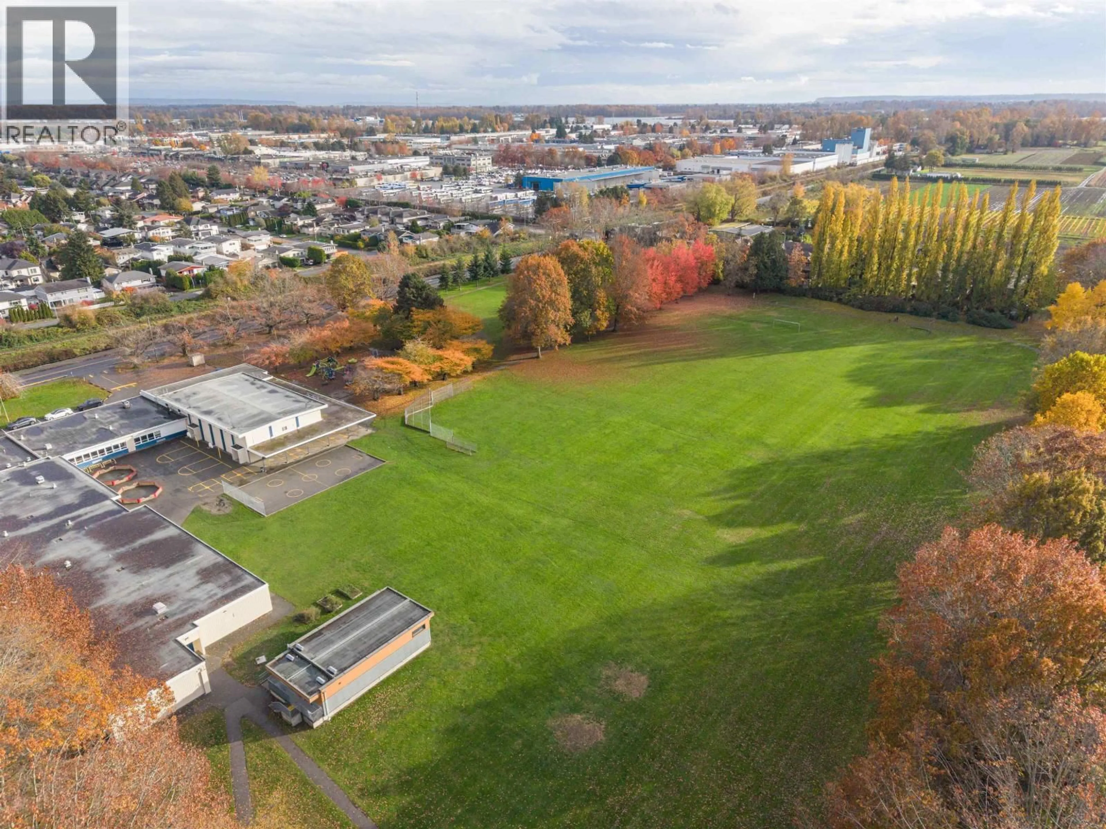 A pic from outside/outdoor area/front of a property/back of a property/a pic from drone, unknown for 10891 MADDOCKS ROAD, Richmond British Columbia V7A3M9