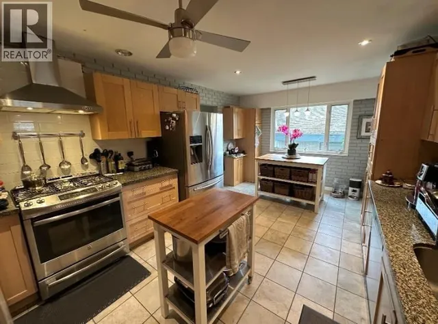 7879 WELSLEY DRIVE, Burnaby 2