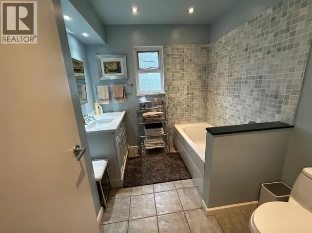 7879 WELSLEY DRIVE, Burnaby 5