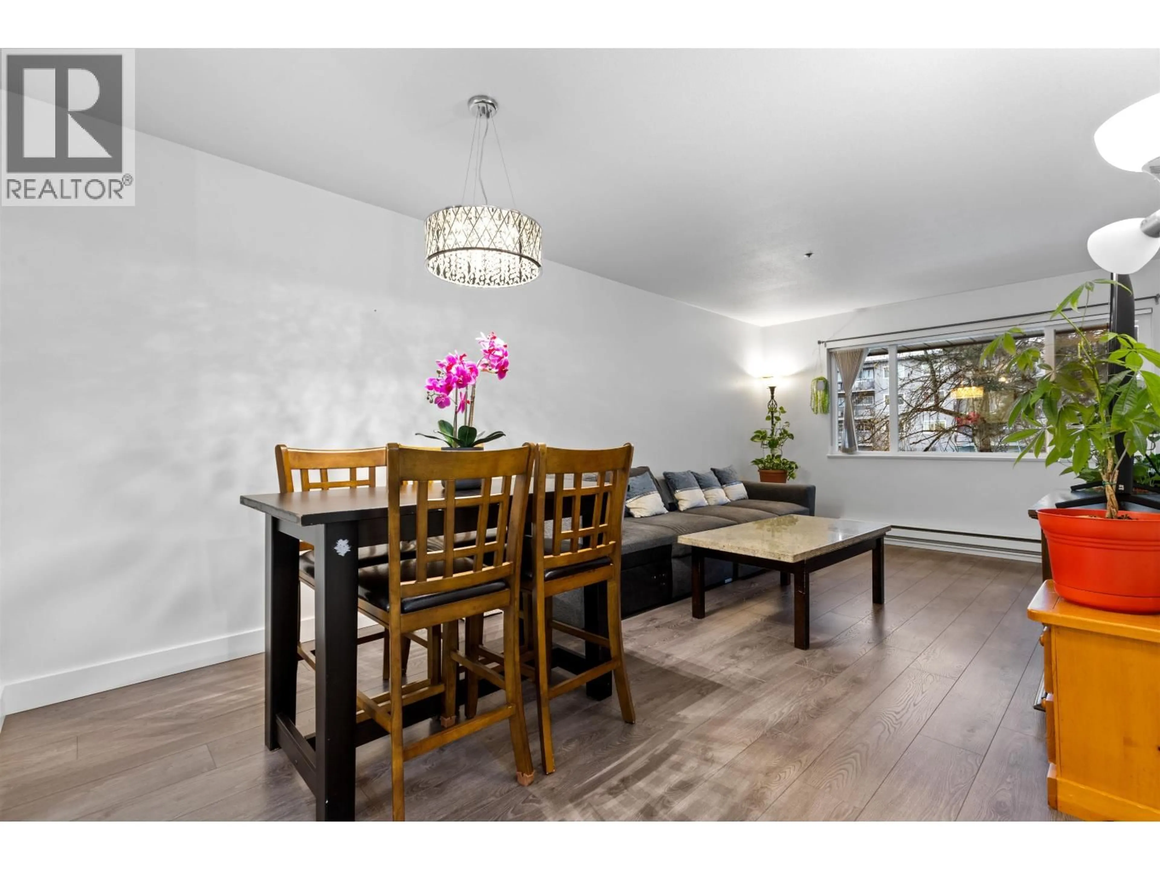 Dining room, wood/laminate floor for 502 - 1310 CARIBOO STREET, New Westminster British Columbia V3M1X2