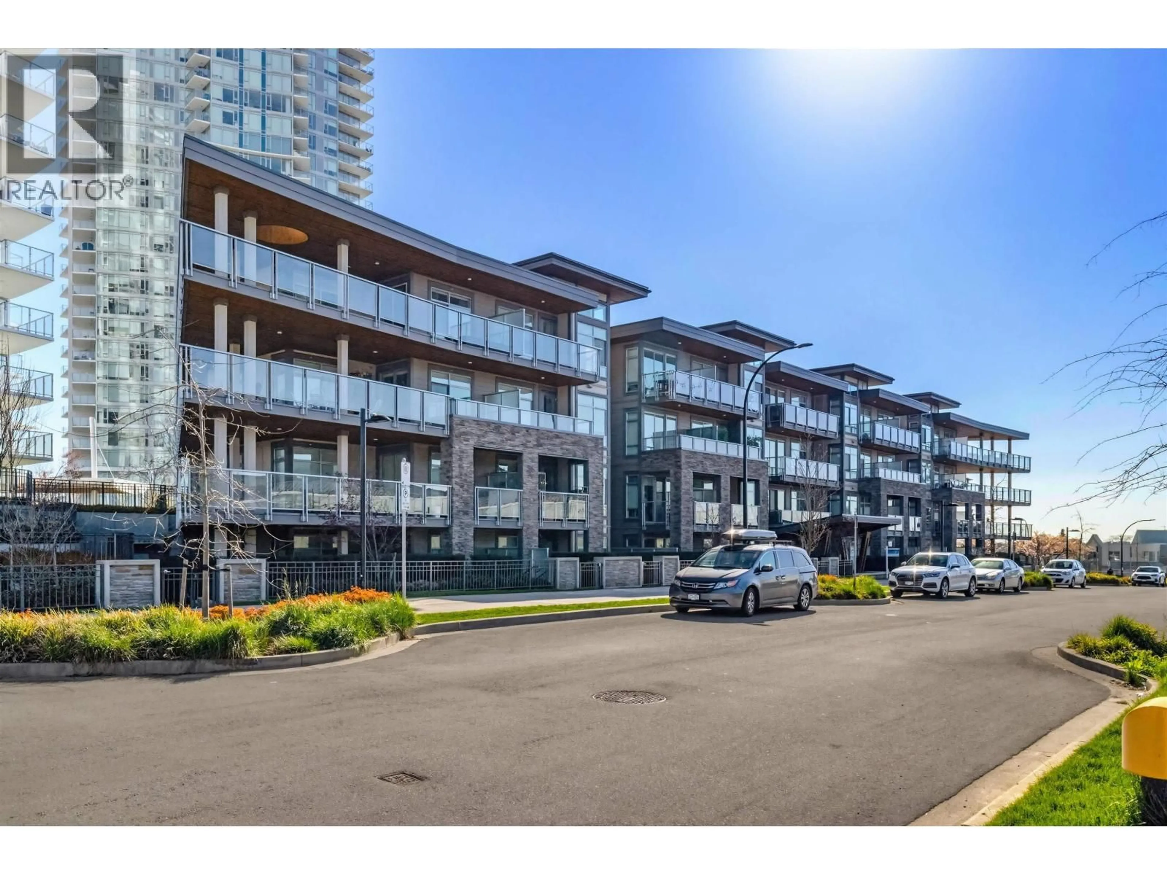 Unknown for 404 - 7788 18TH STREET, Burnaby British Columbia V3N0J3