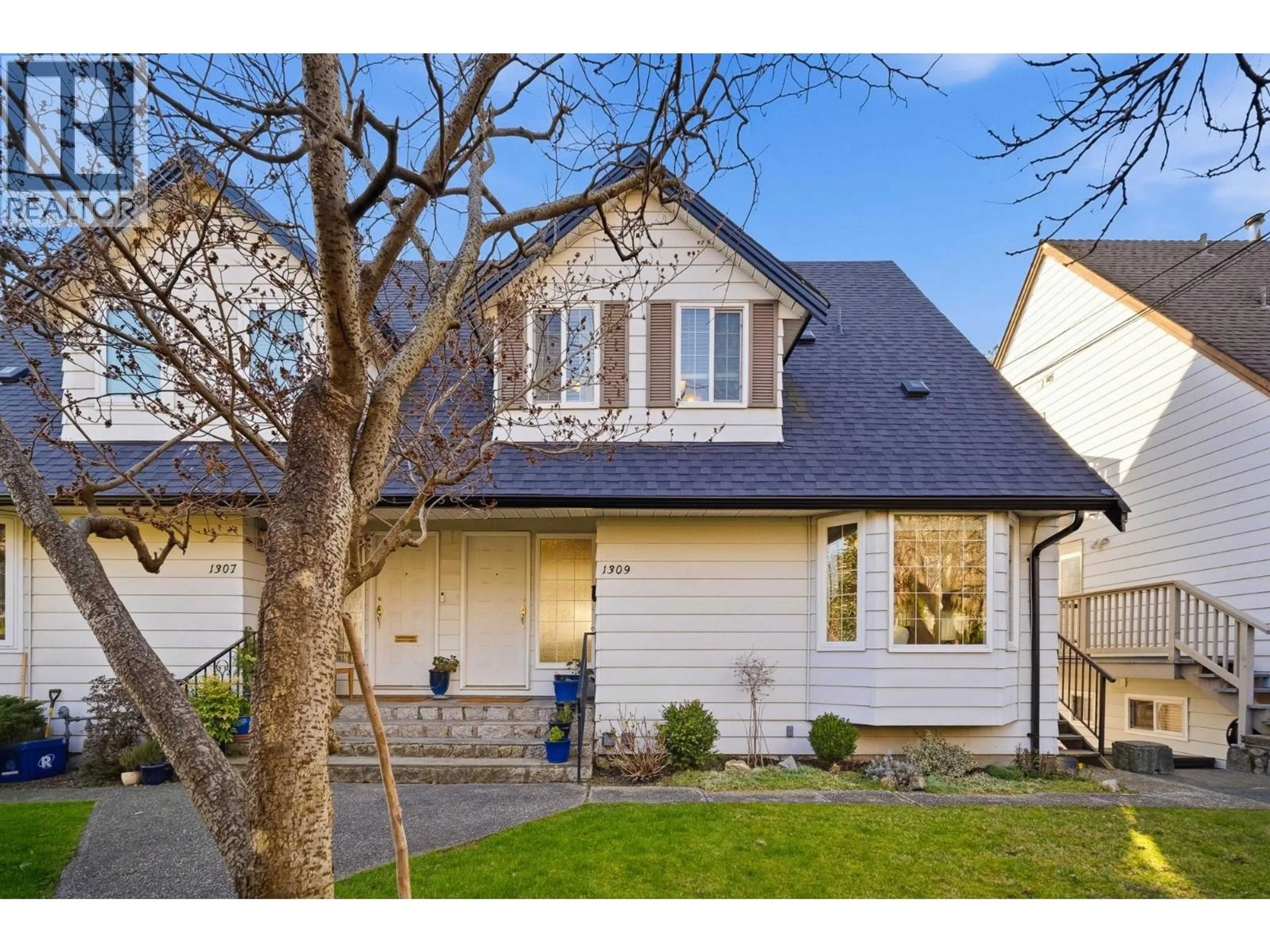 Home with vinyl exterior material, street for 1309 MAHON AVENUE, North Vancouver British Columbia V7M2S2