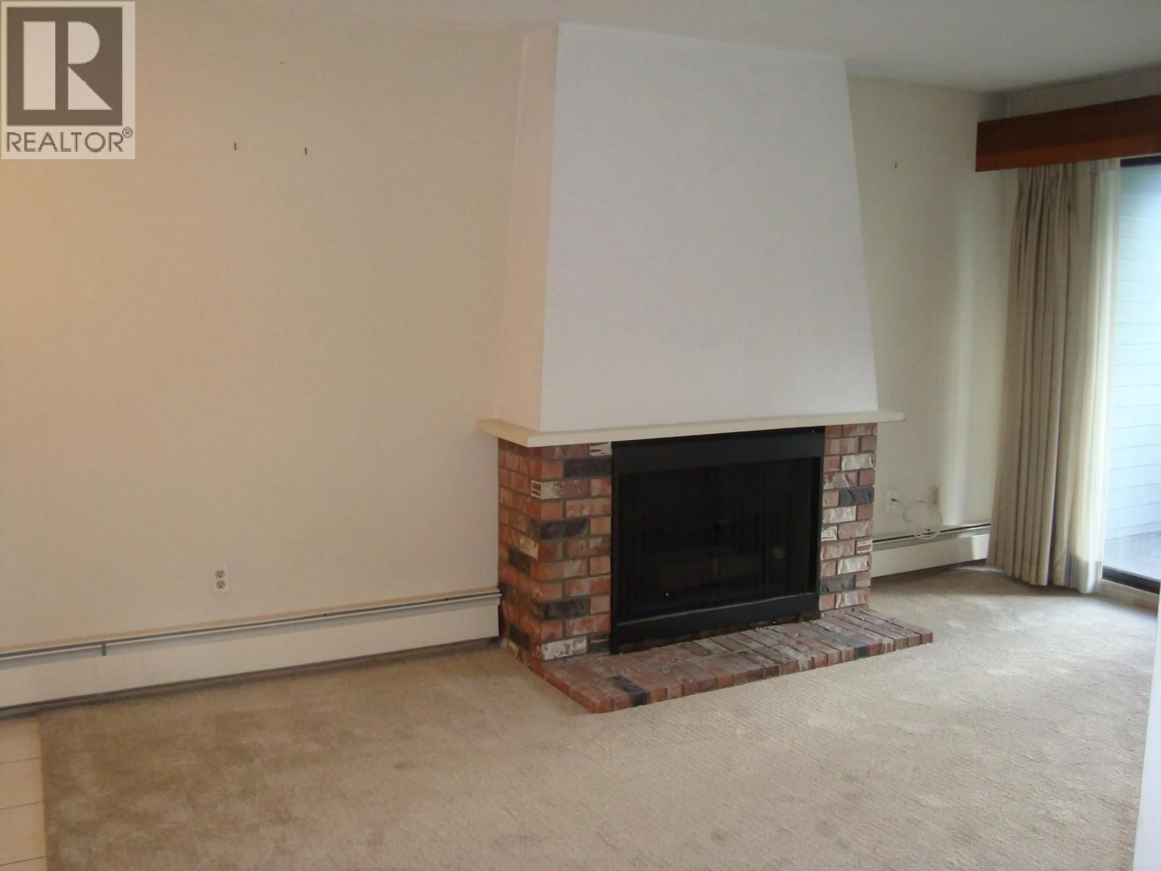 A pic of a room for 216 - 3150 PRINCE EDWARD STREET, Vancouver British Columbia V5T3N6