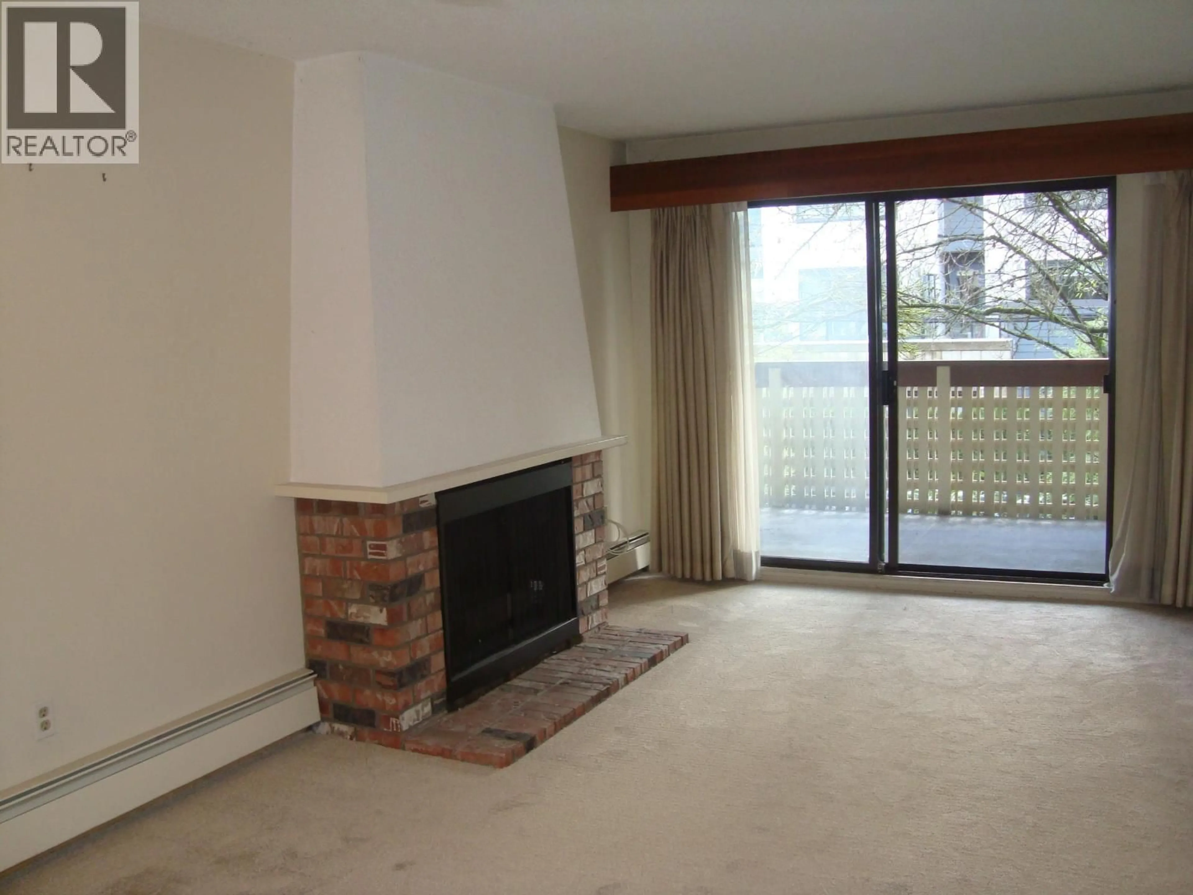 A pic of a room for 216 - 3150 PRINCE EDWARD STREET, Vancouver British Columbia V5T3N6