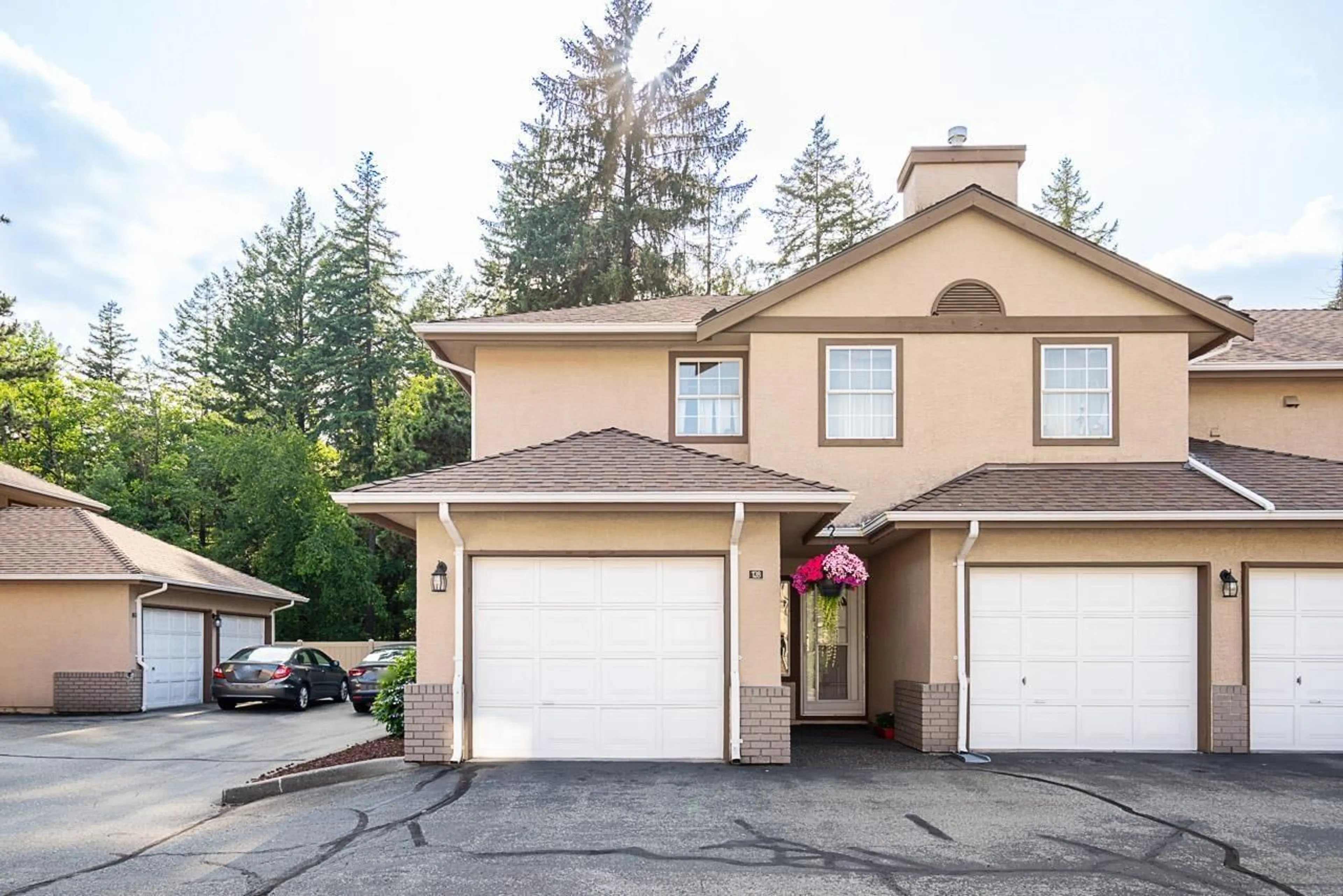 Home with vinyl exterior material, street for 128 - 14861 98 AVENUE, Surrey British Columbia V3R0A2