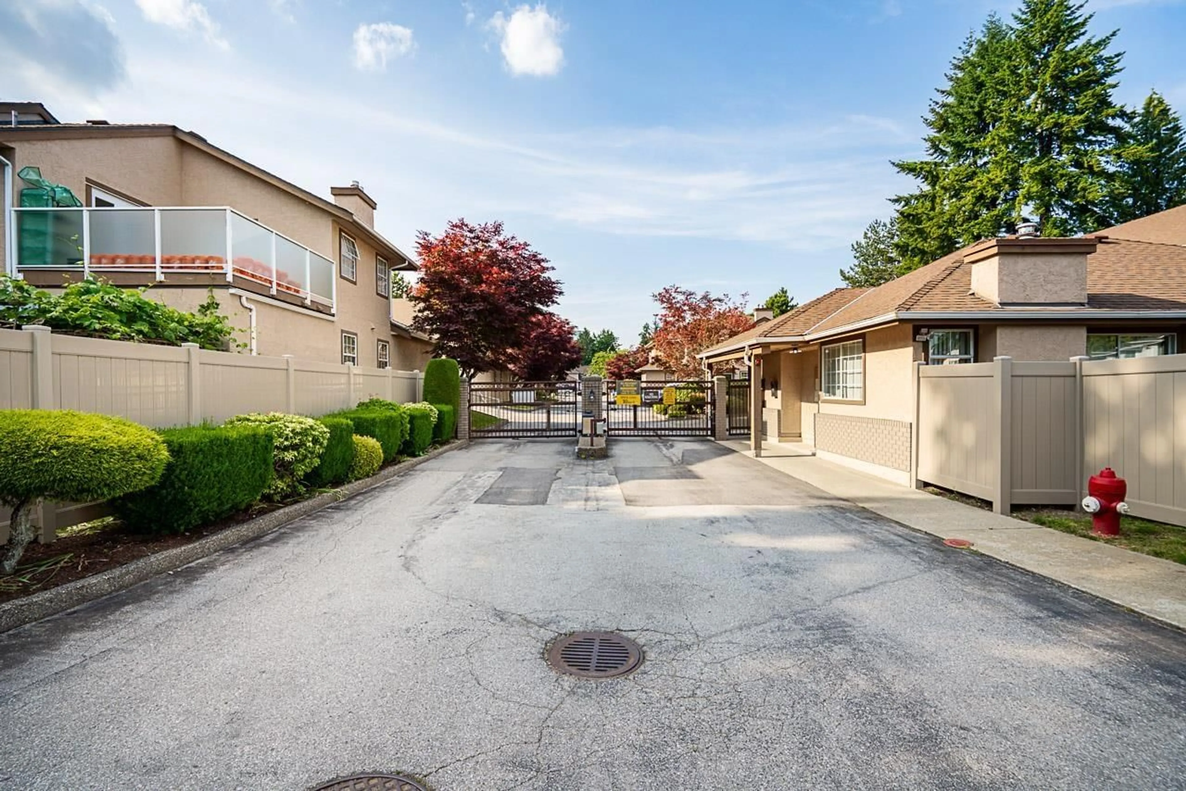 Patio, street for 128 - 14861 98 AVENUE, Surrey British Columbia V3R0A2