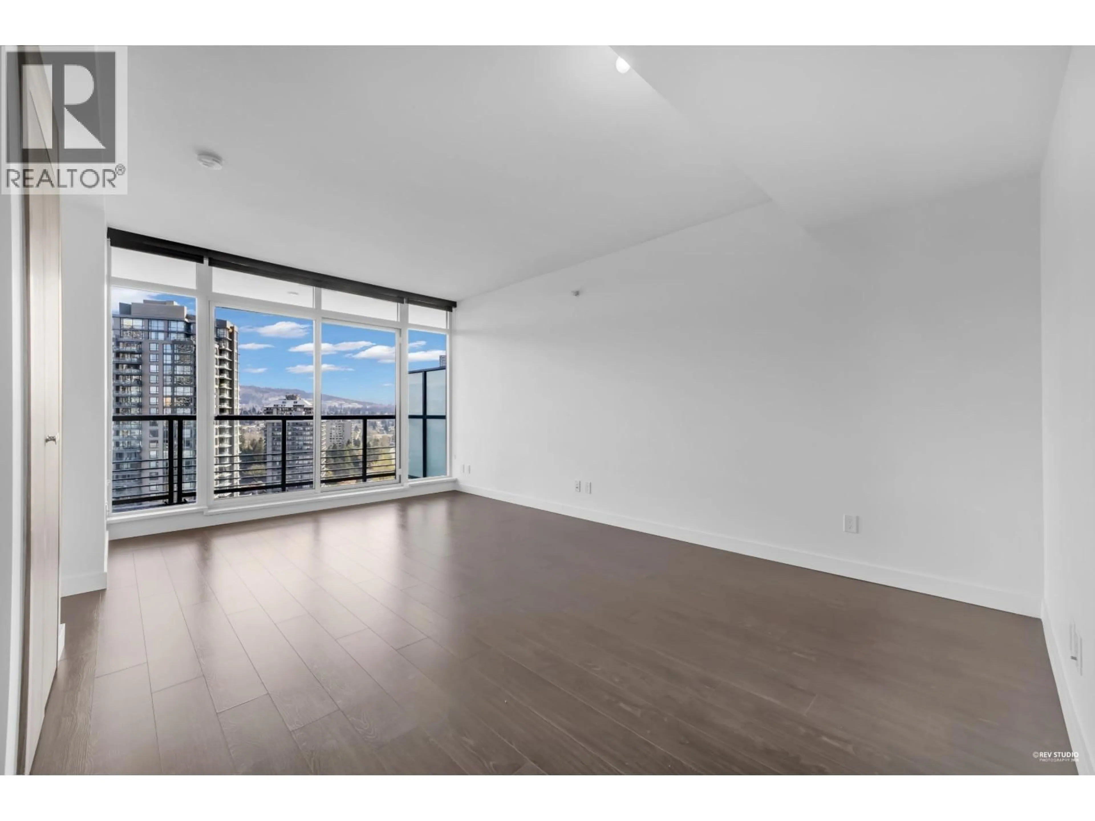 A pic of a room for 2009 - 4730 LOUGHEED HIGHWAY, Burnaby British Columbia V5C0M9