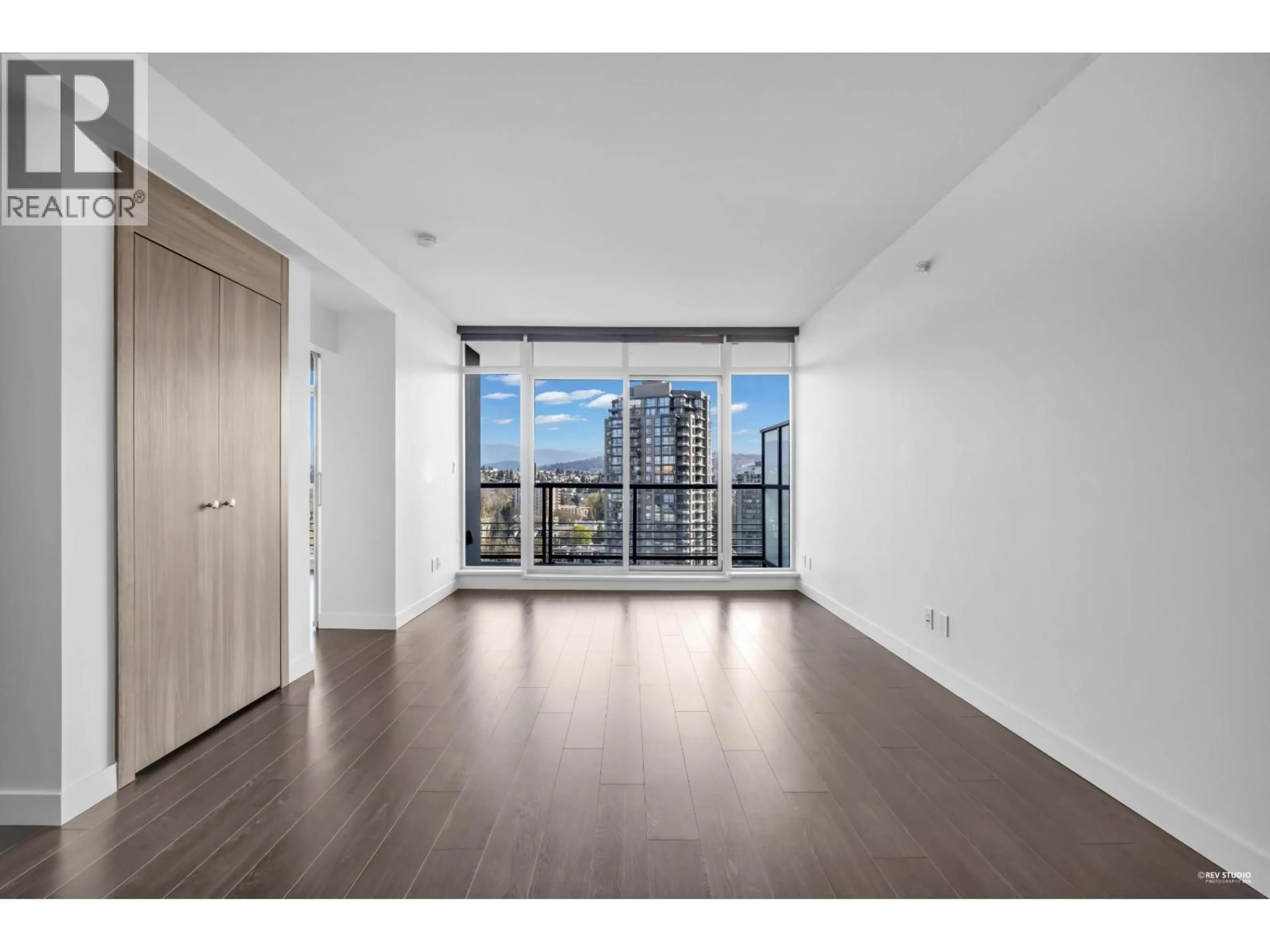 A pic of a room for 2009 - 4730 LOUGHEED HIGHWAY, Burnaby British Columbia V5C0M9