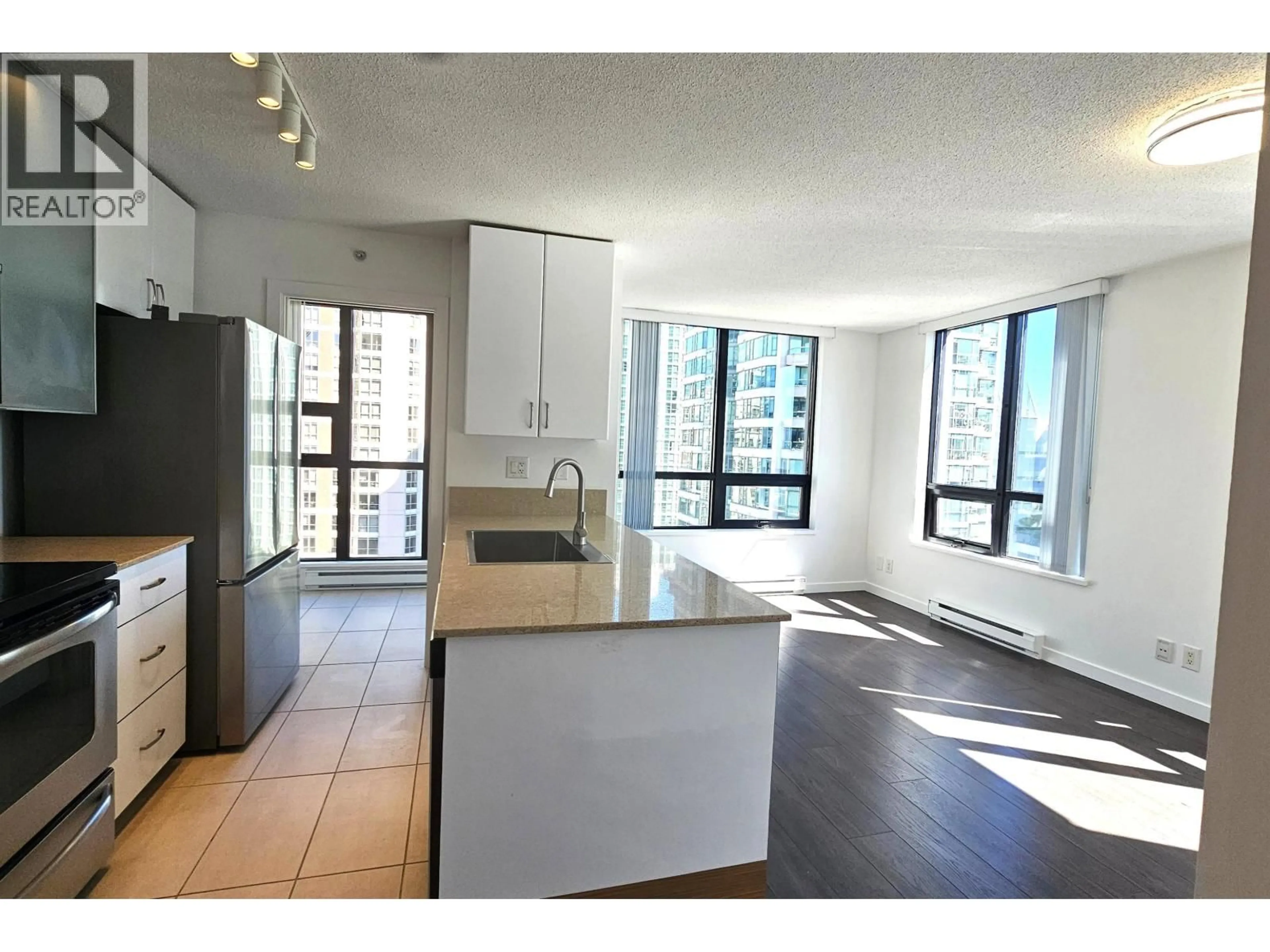 Standard kitchen, unknown for 1502 - 909 MAINLAND STREET, Vancouver British Columbia V6B1S3