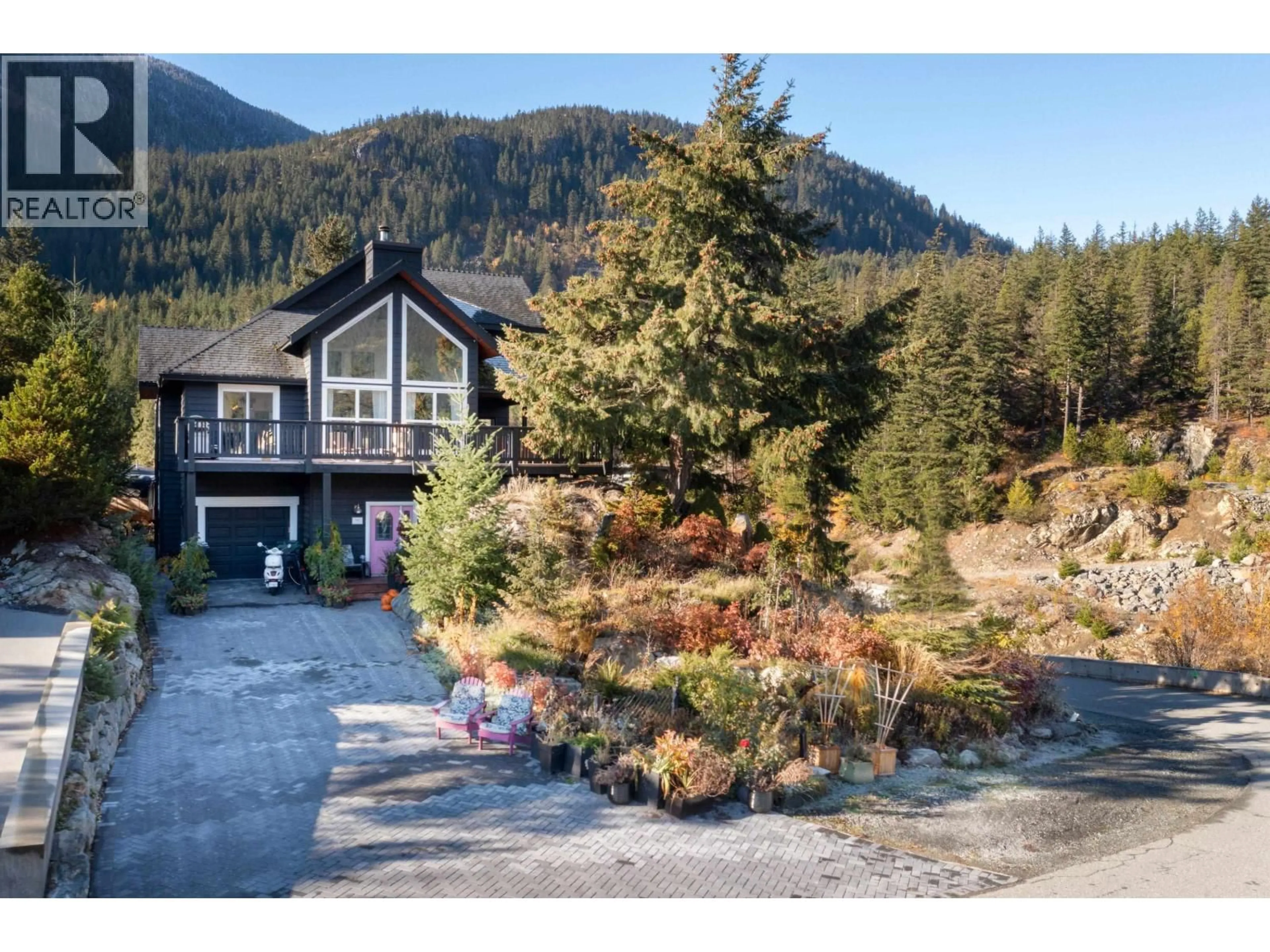 A pic from outside/outdoor area/front of a property/back of a property/a pic from drone, mountain view for 7467 DOGWOOD STREET, Pemberton British Columbia V0N2L0
