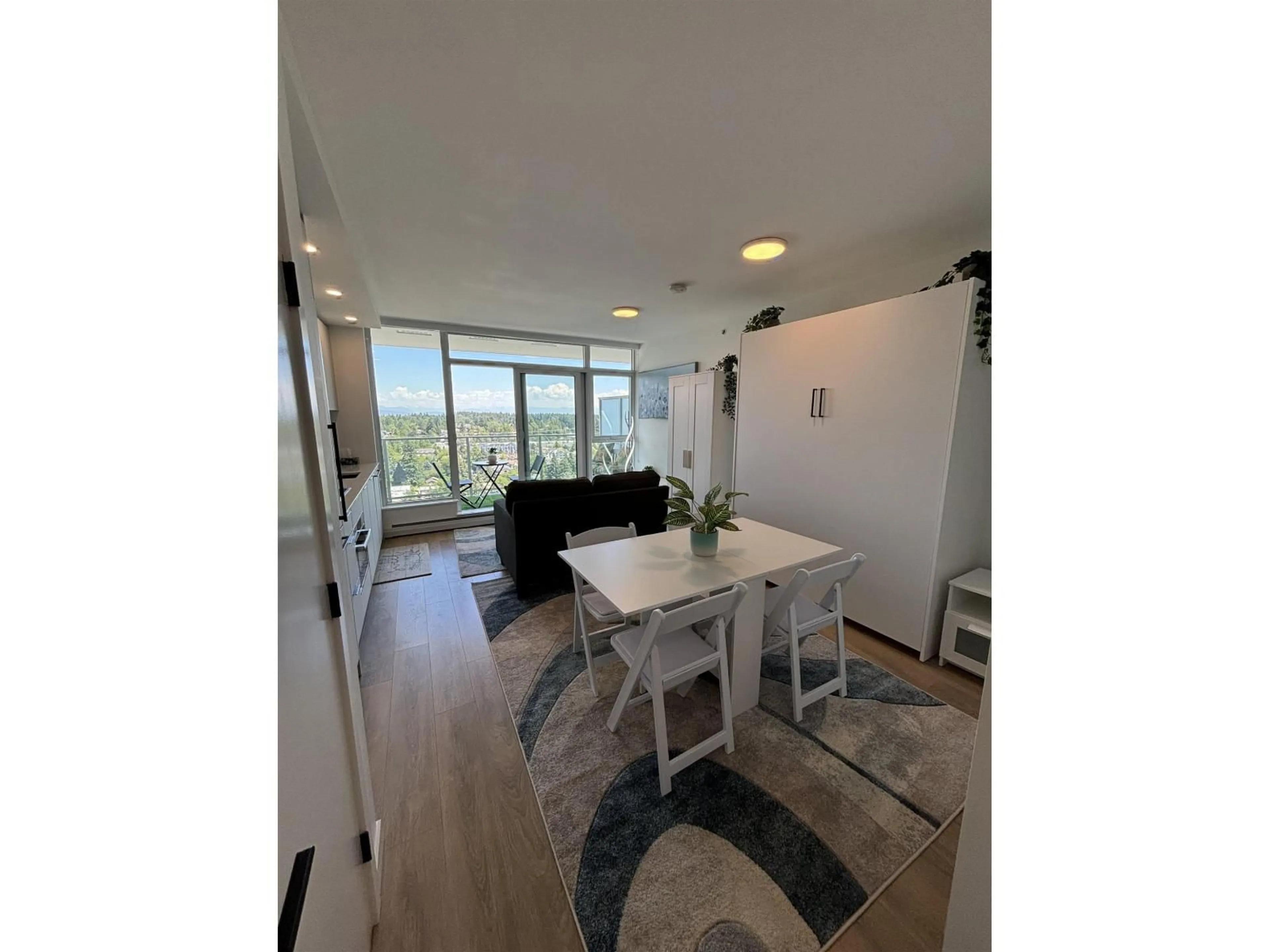 A pic of a room for 2403 - 13685 102 AVENUE, Surrey British Columbia V3T1N7