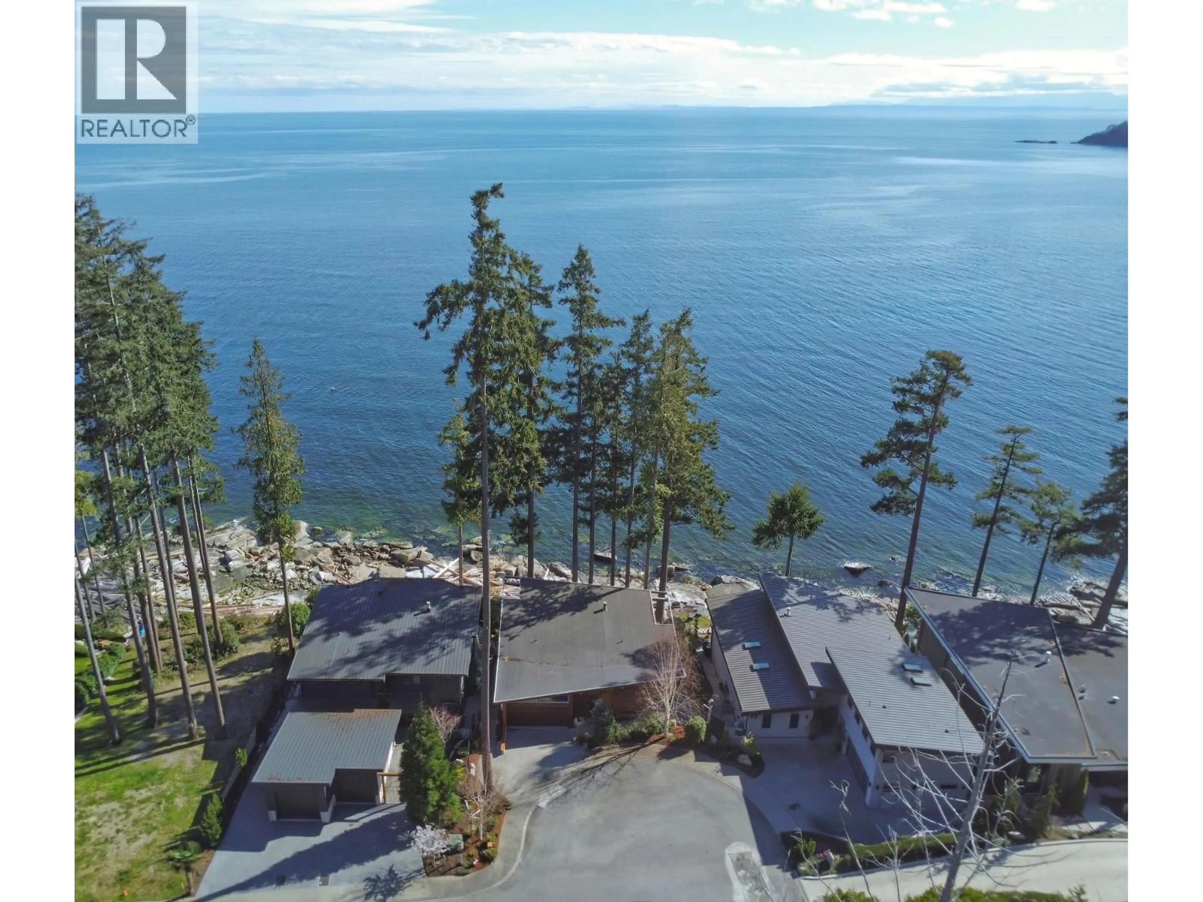 A pic from outside/outdoor area/front of a property/back of a property/a pic from drone, water/lake/river/ocean view for 6085 SILVERSTONE LANE, Sechelt British Columbia V7Z0T8