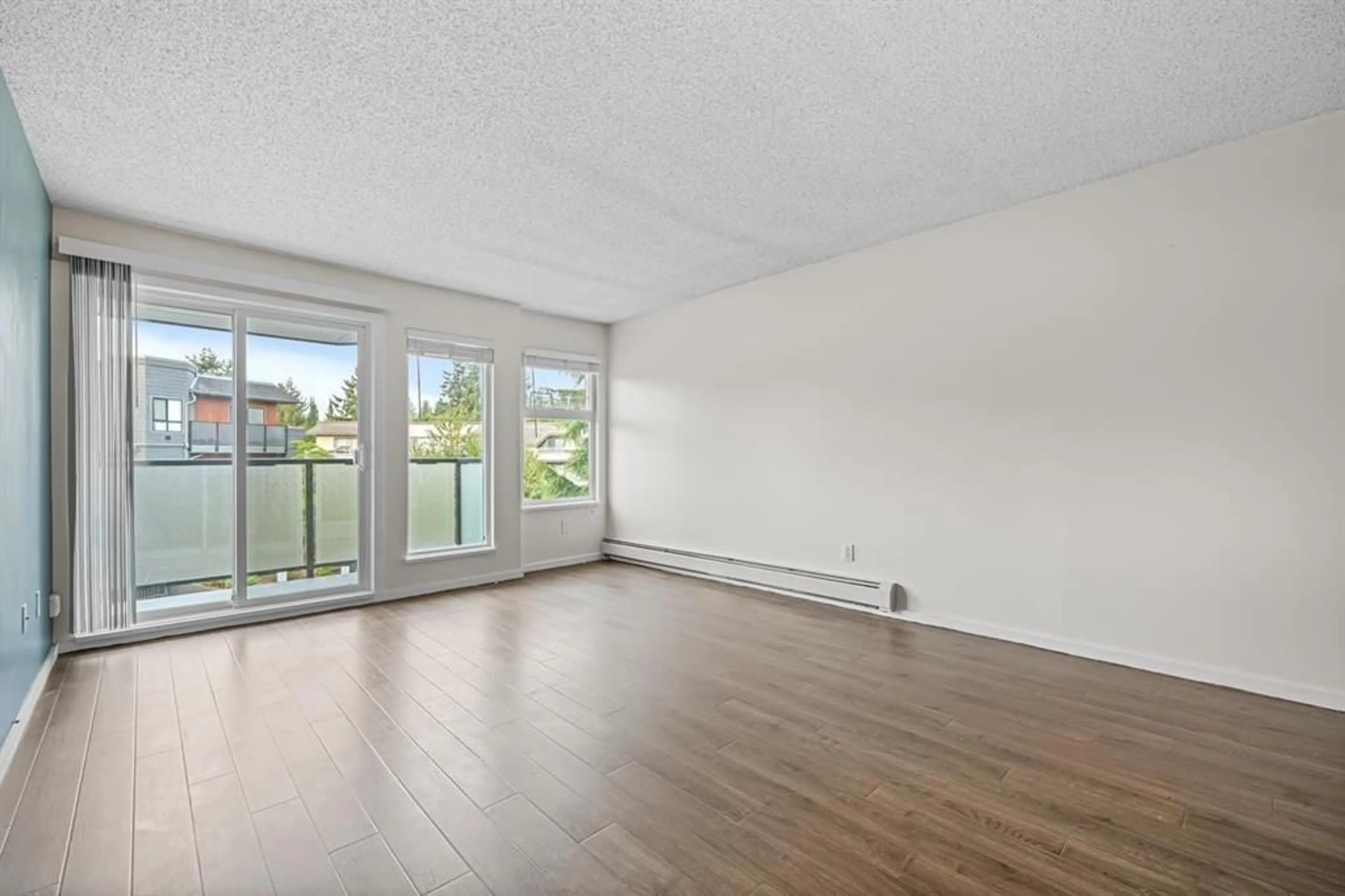 A pic of a room for 315 - 1850 SOUTHMERE CRESCENT EAST, Surrey British Columbia V4A6Y6
